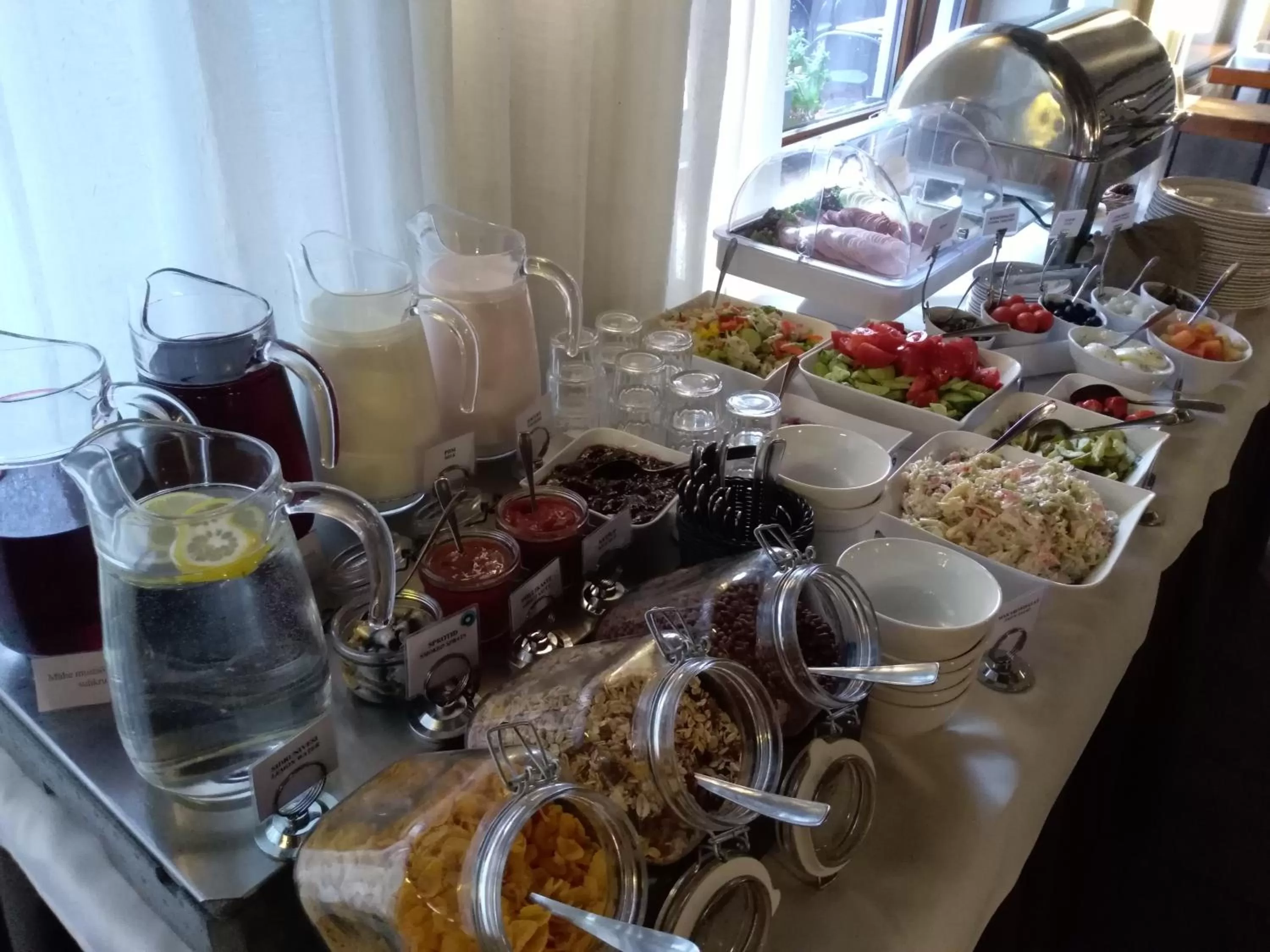 Restaurant/places to eat in Pesa Hotel