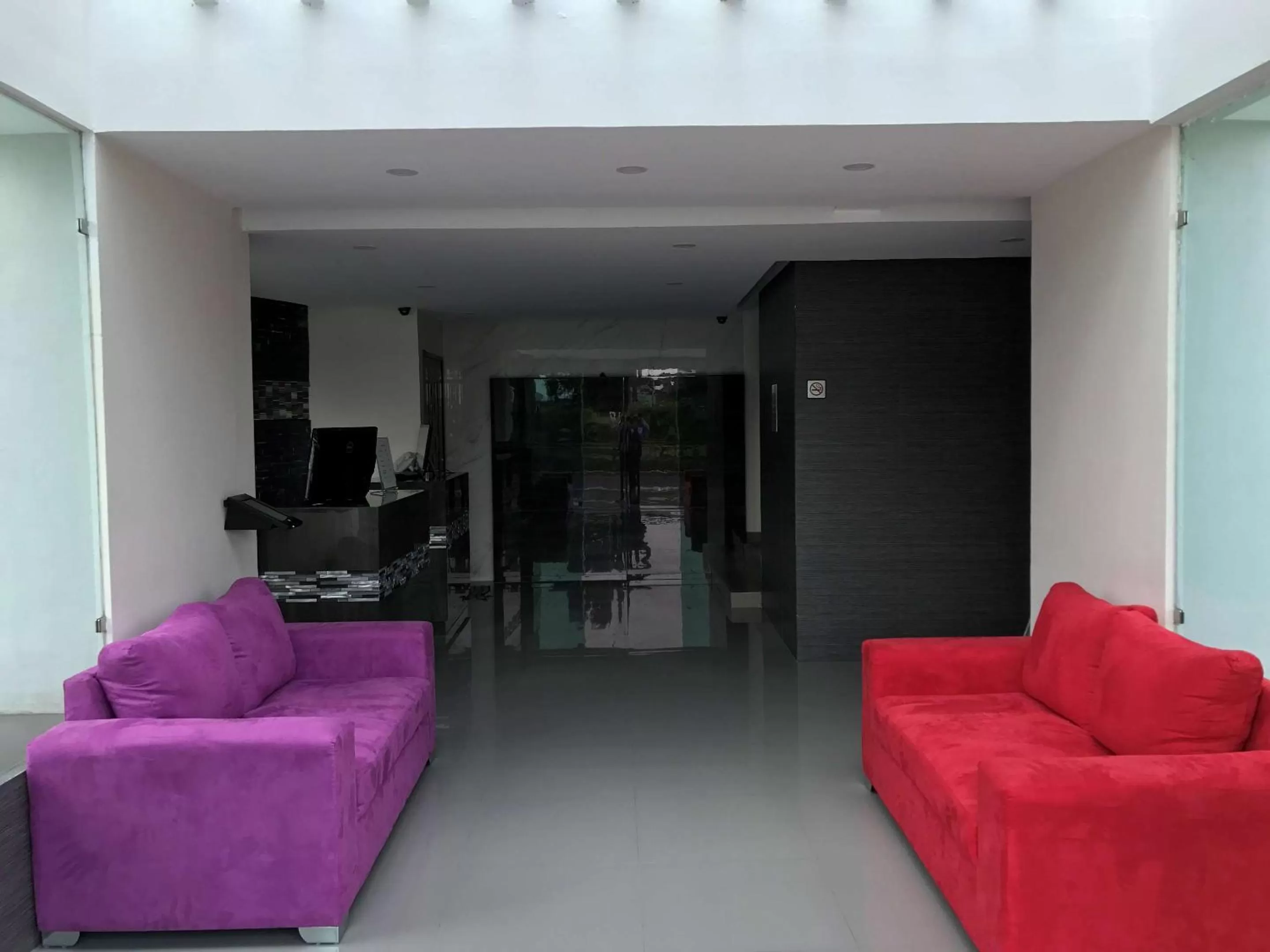 Lobby or reception in Best Western Plus Metepec & Suites