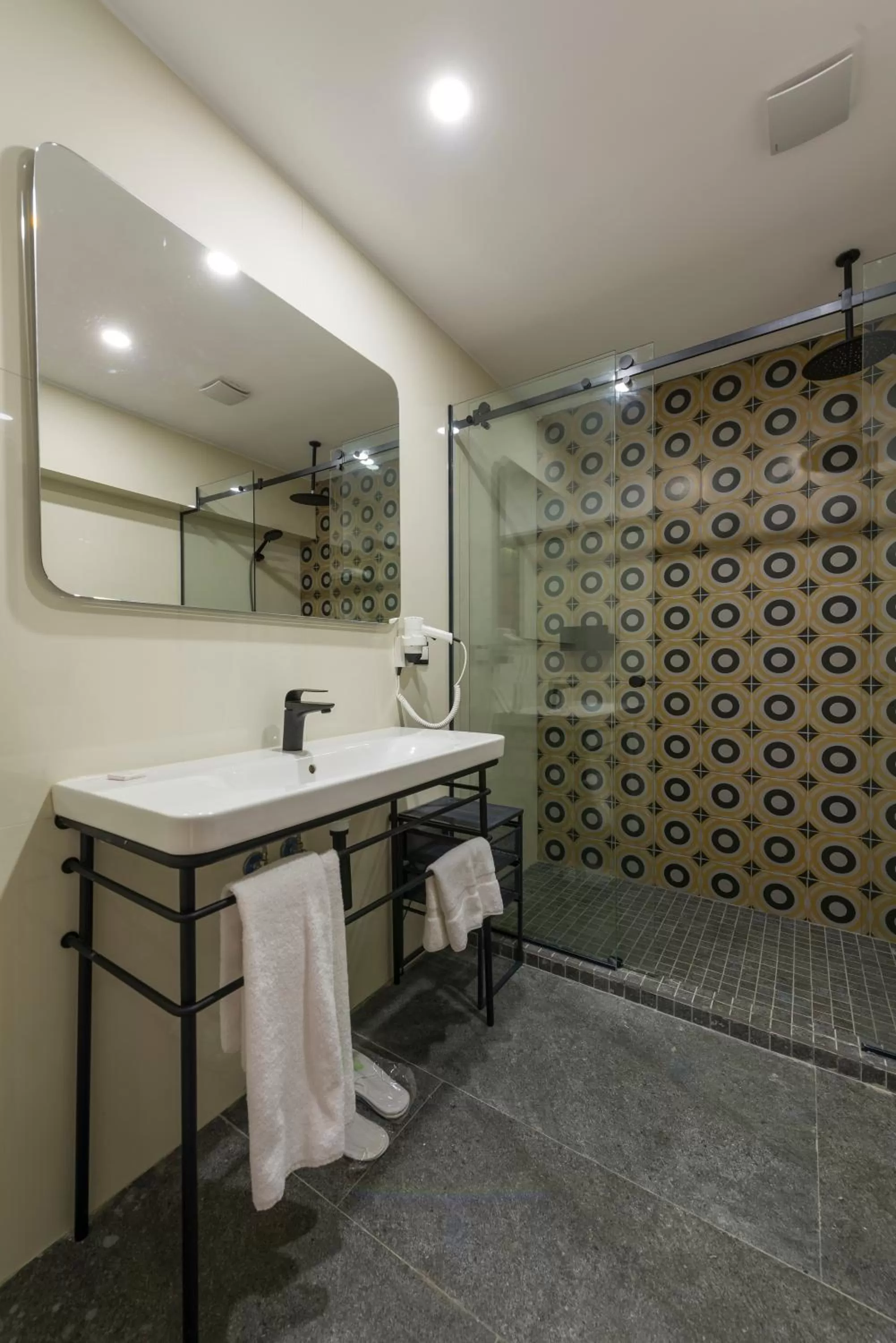 Shower in Fitas Oda Beyoğlu