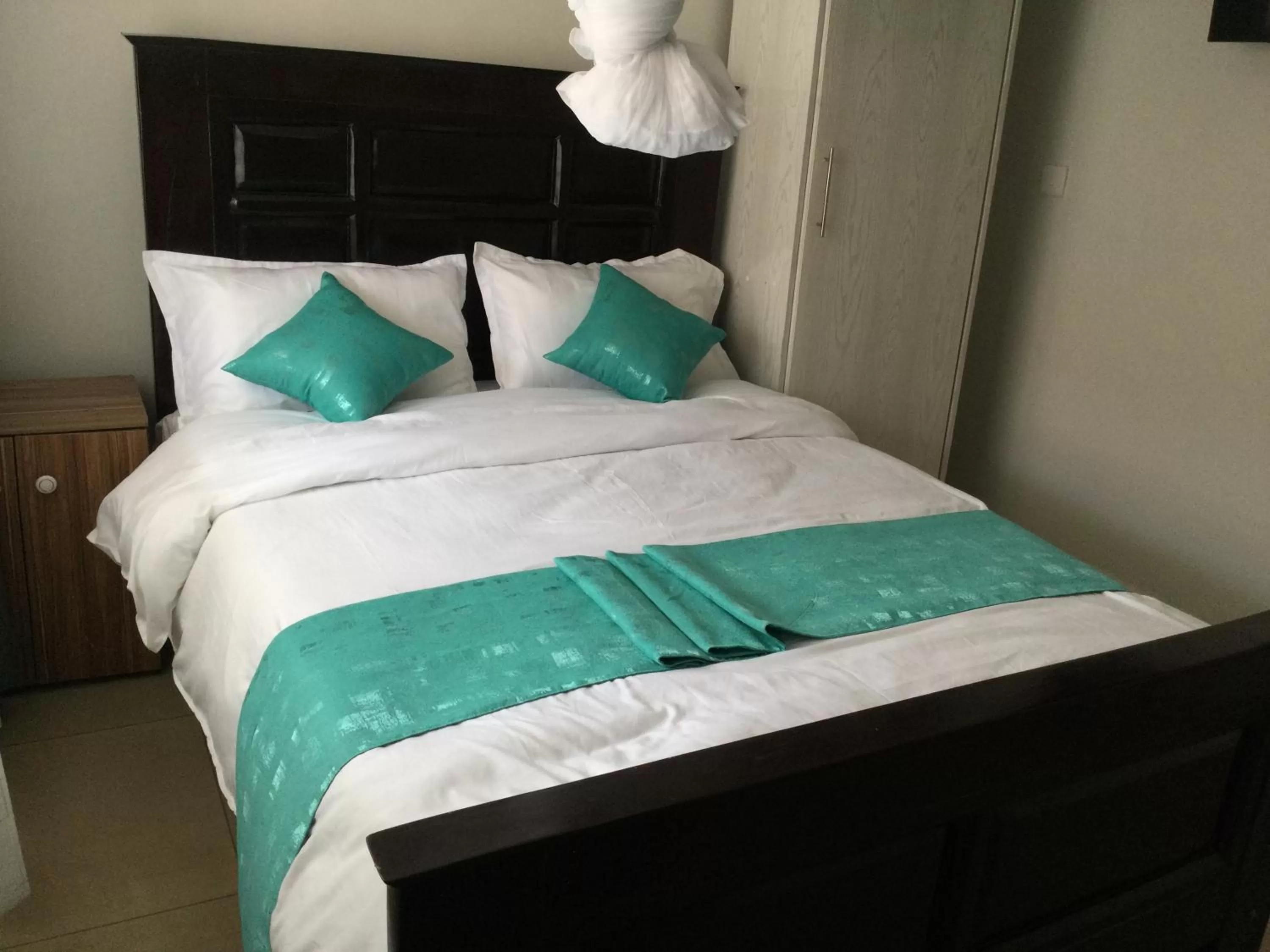 Bed in Milimani Comfort