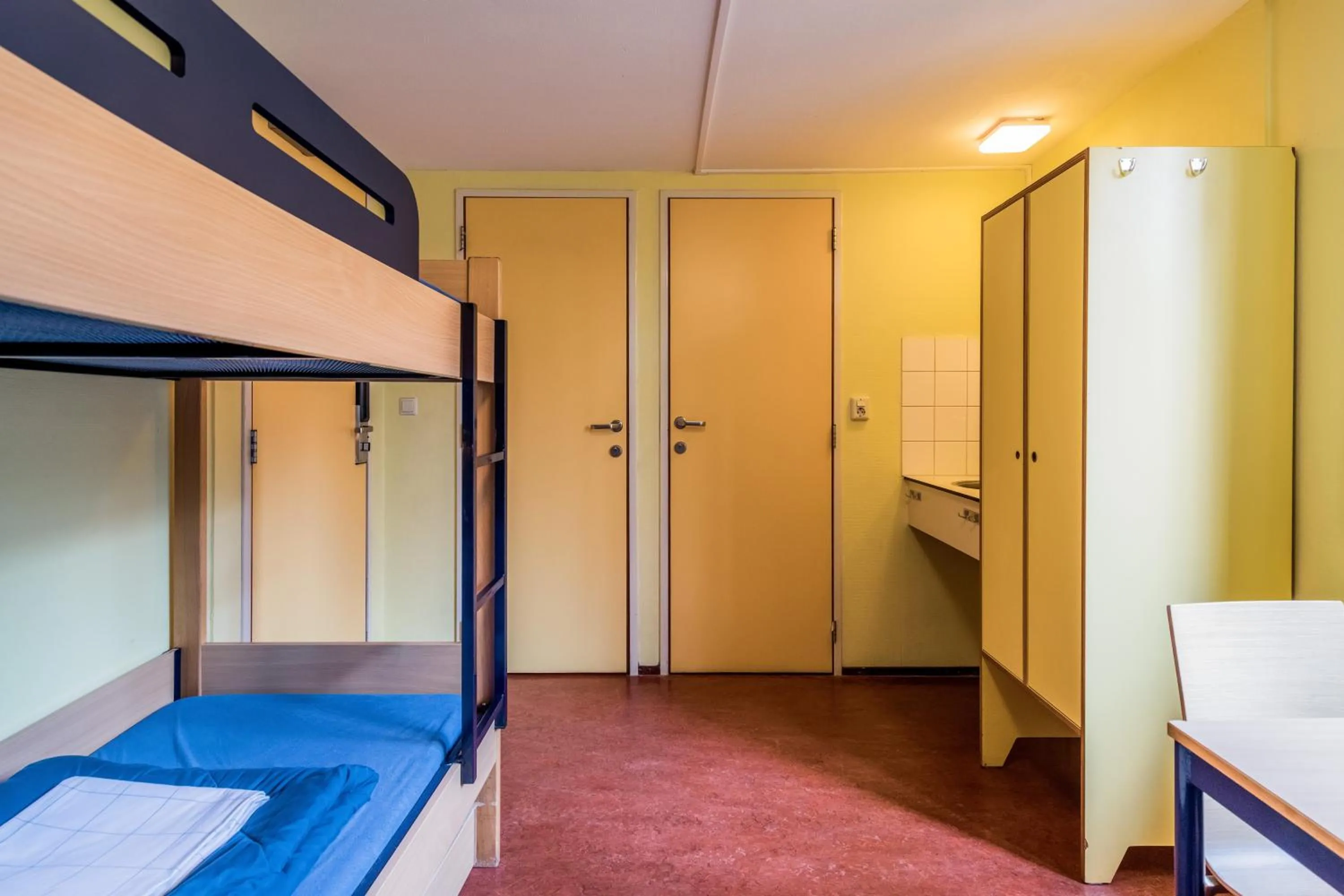 Bedroom, Bed in Stayokay Hostel Apeldoorn