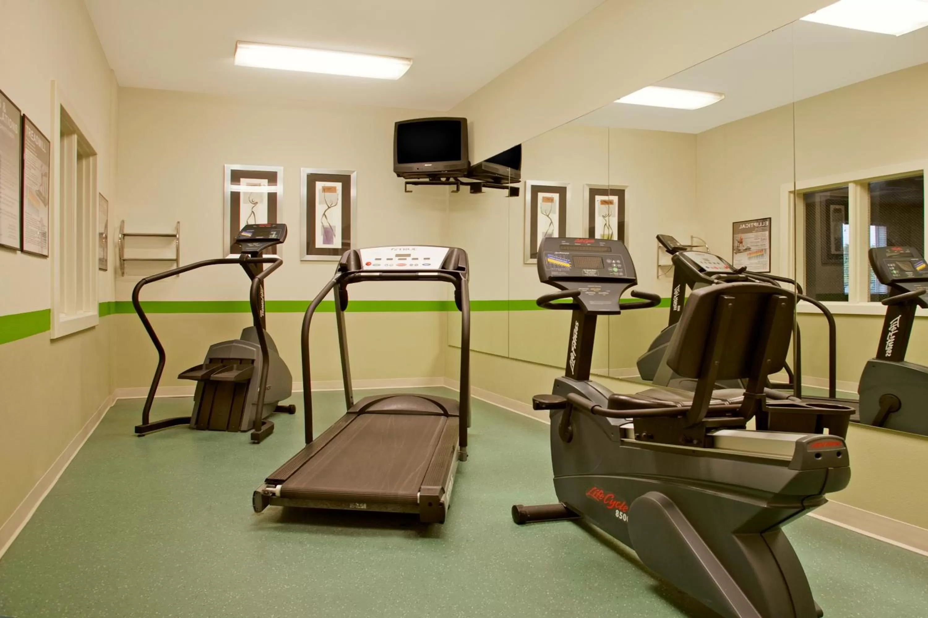 Fitness centre/facilities in Extended Stay America Suites - Atlanta - Gwinnett Place