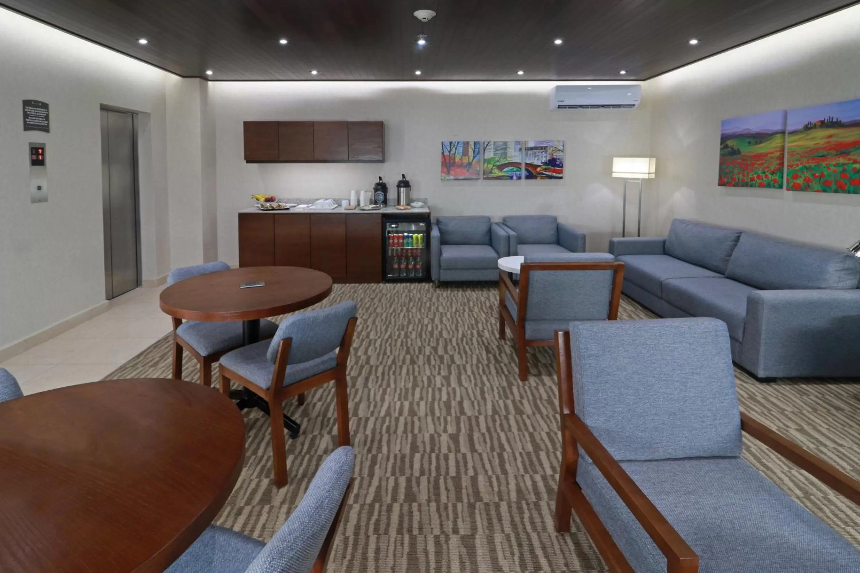 Property building in Staybridge Suites Queretaro by IHG