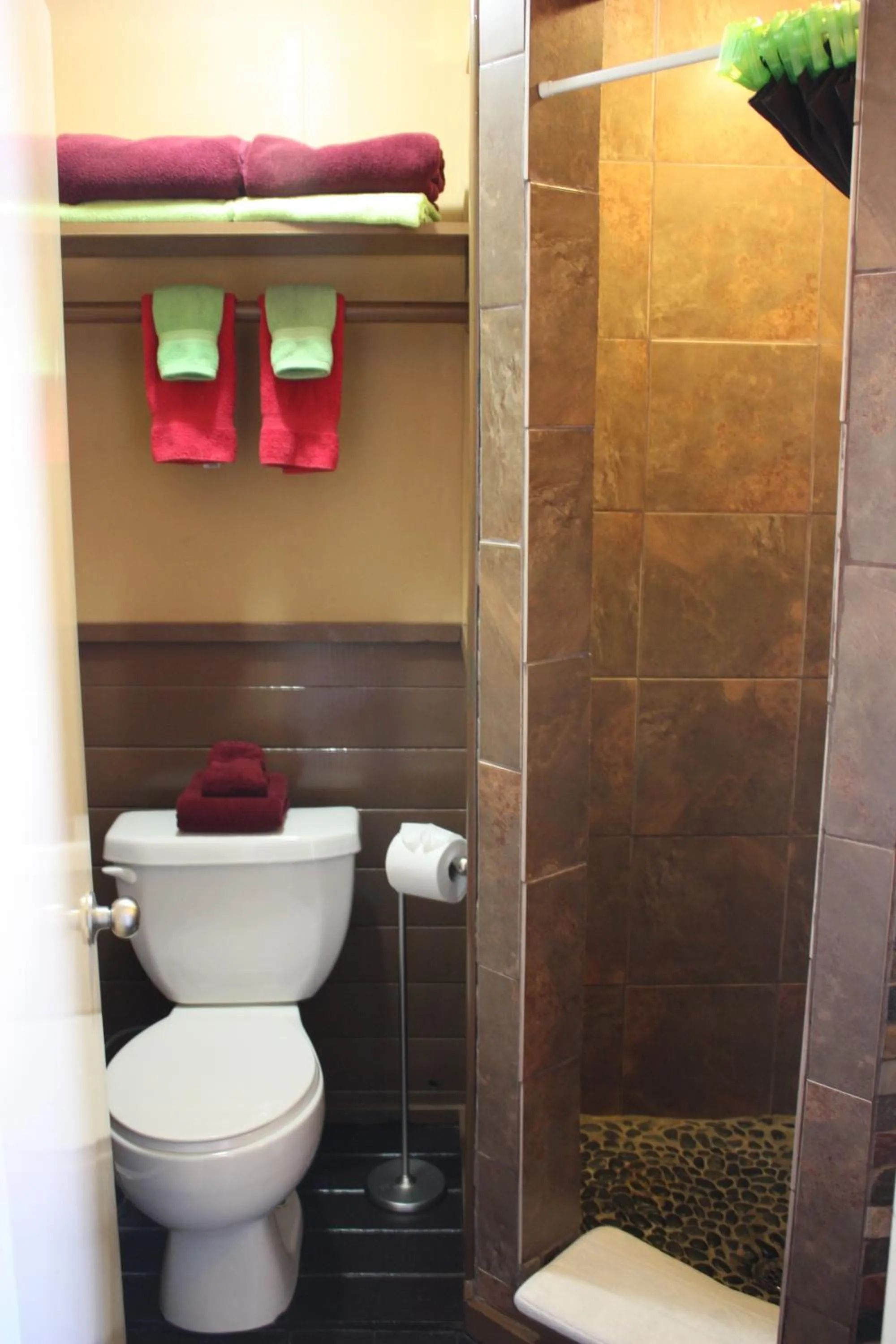Bathroom in Woodhouse Cottages And Ranch