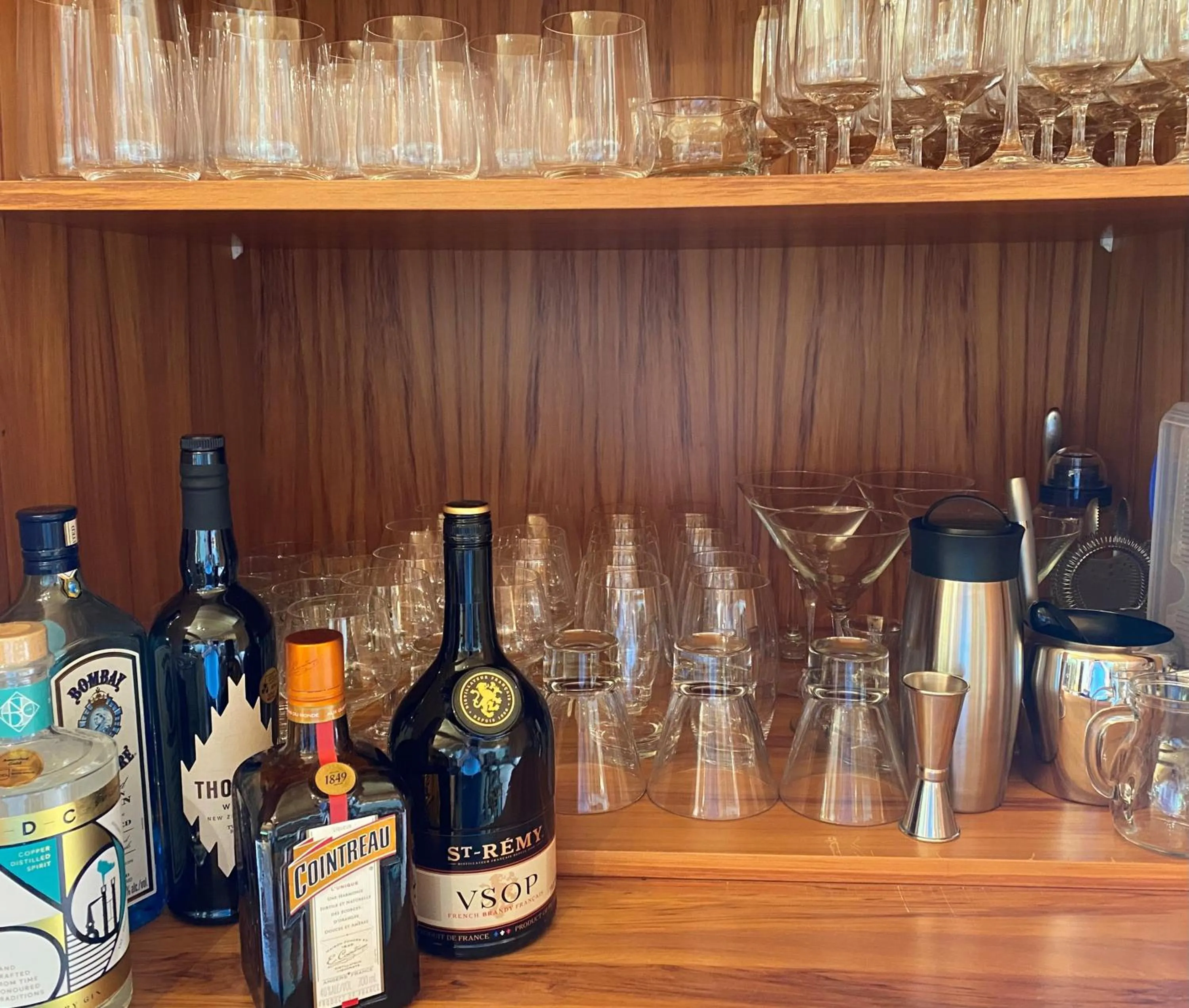 Lounge or bar in River Birches