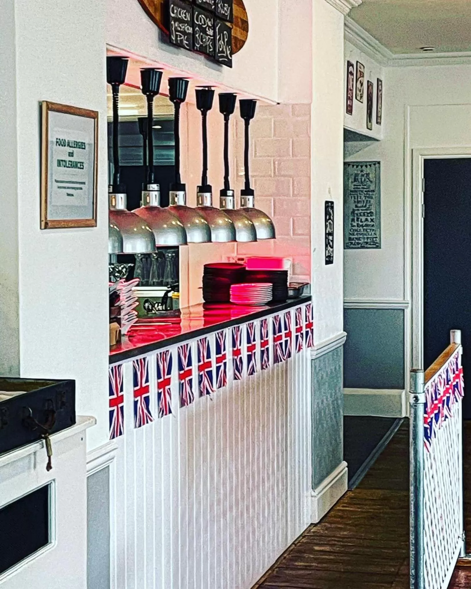 Restaurant/places to eat in The Beach Hotel