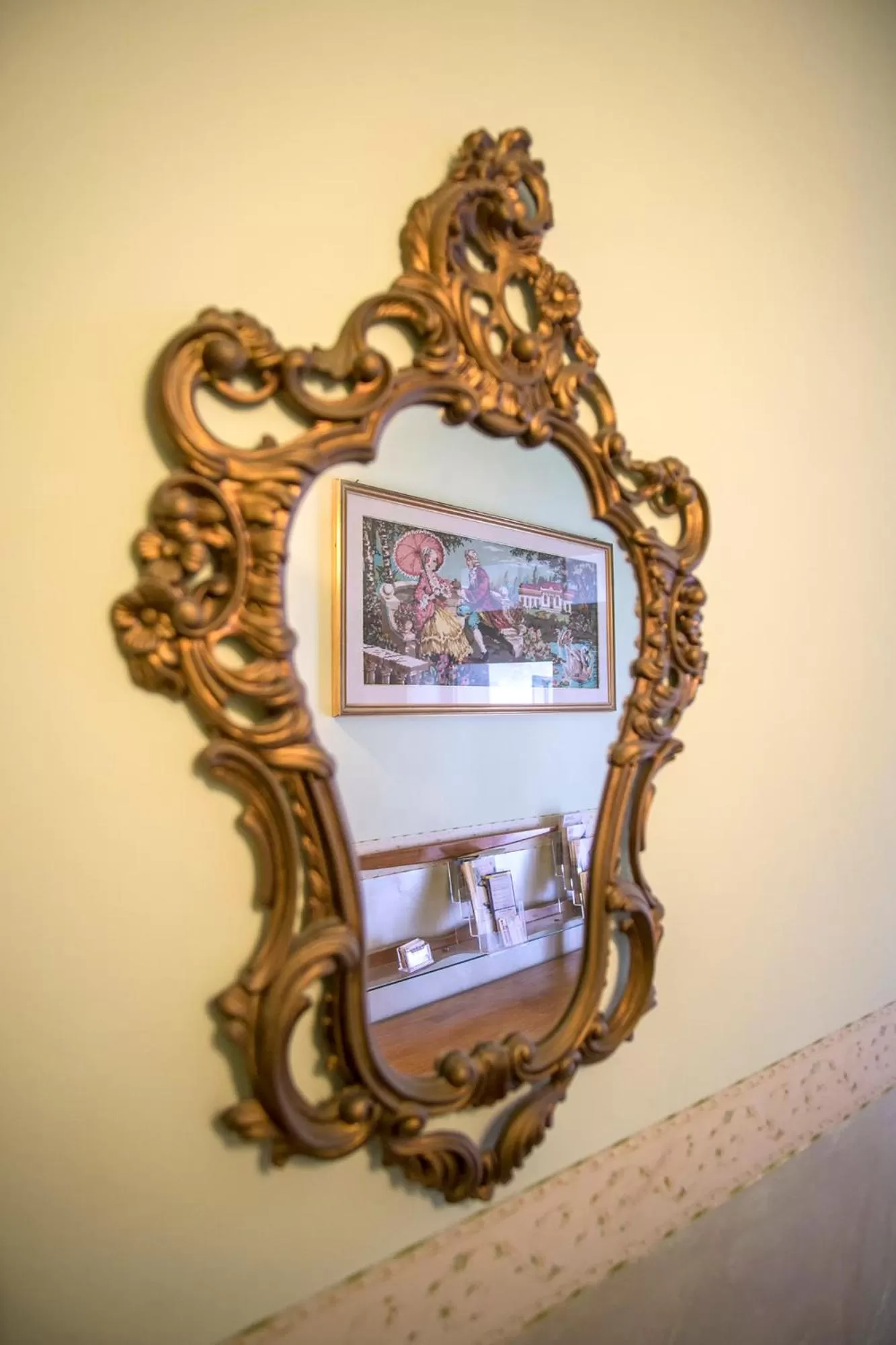 Decorative detail in Bed and Relax-Il Maniero