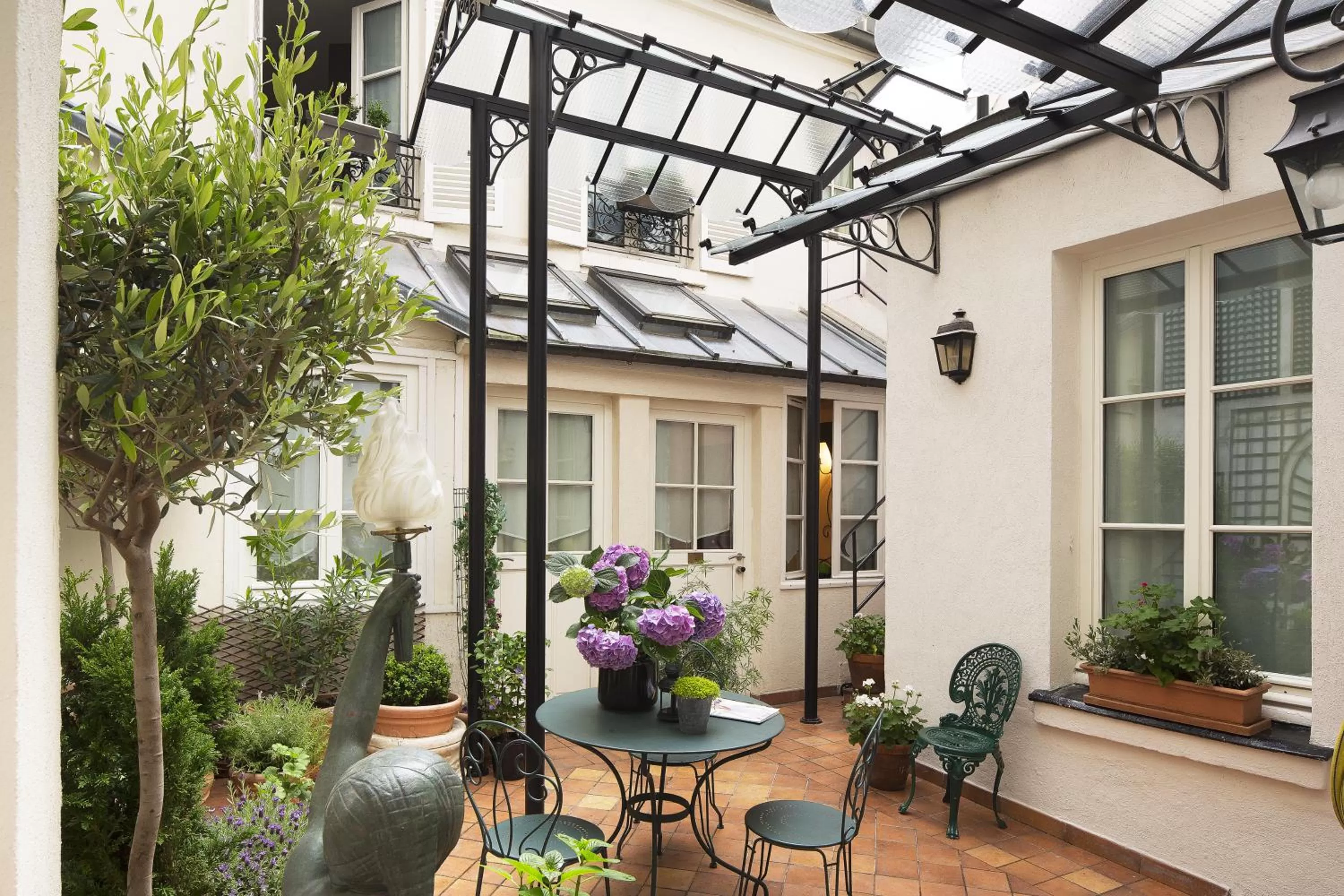 Balcony/Terrace in Castex Hotel