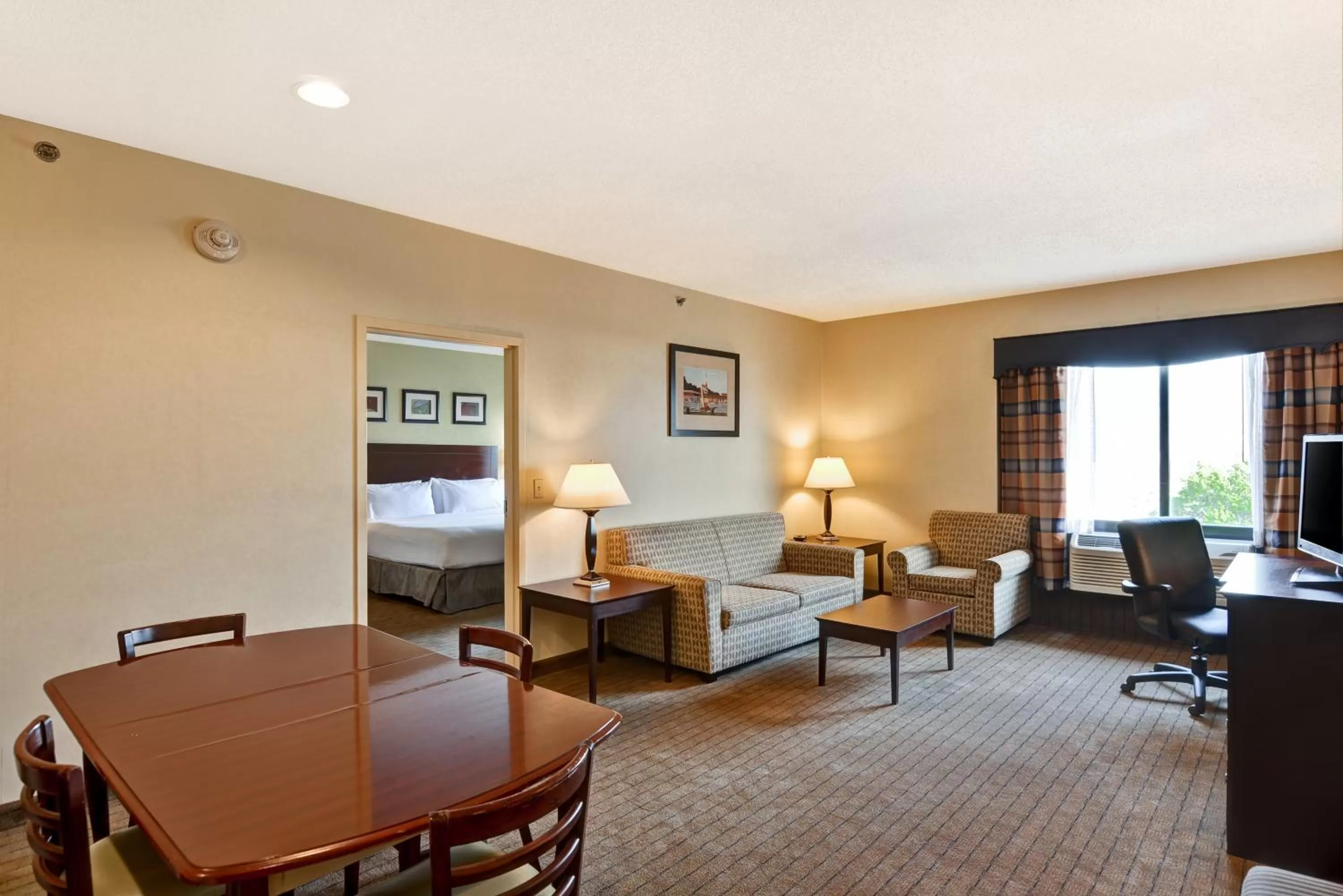 Photo of the whole room in Holiday Inn Express Boston by IHG