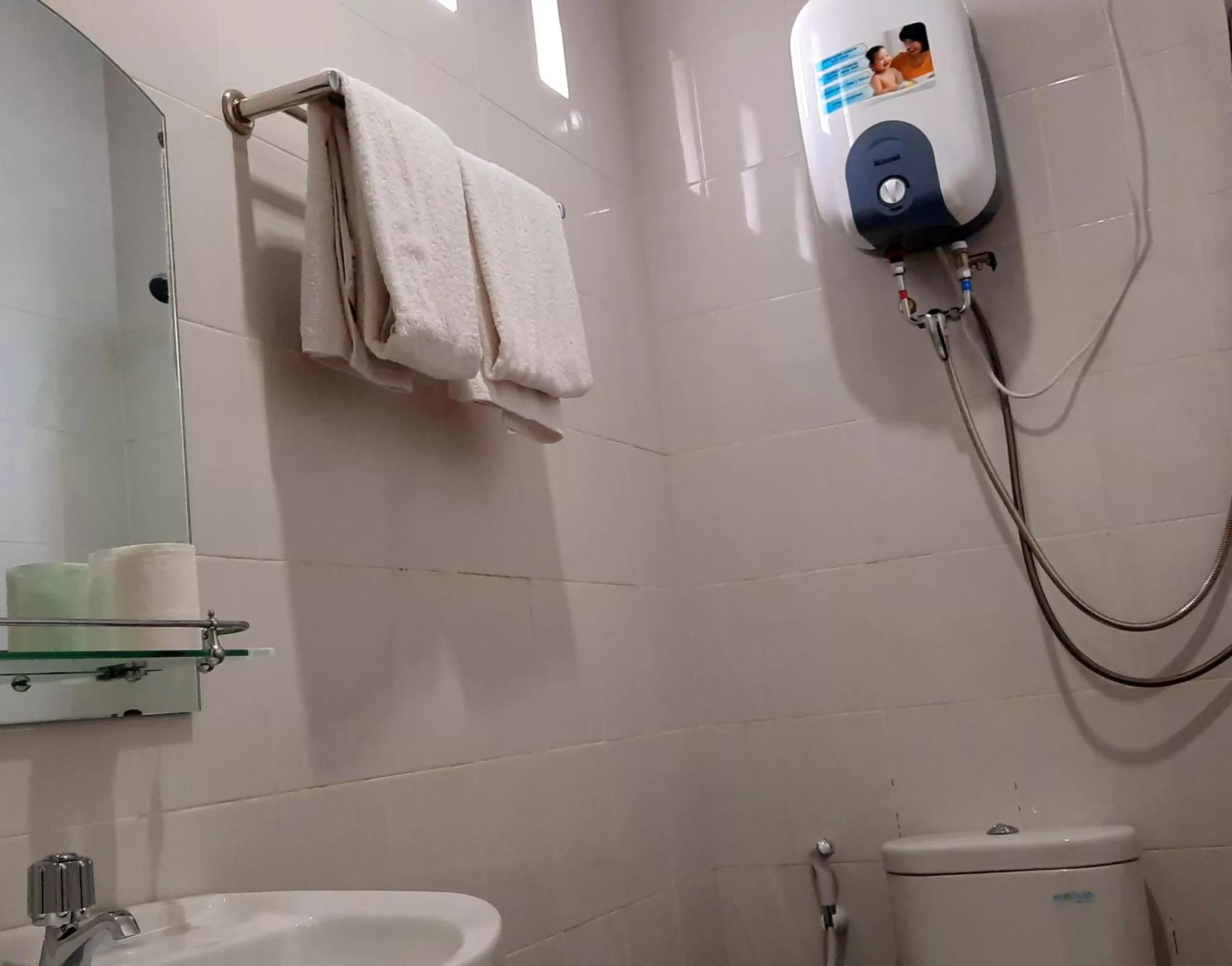 Shower in COZY STAY KUPANG