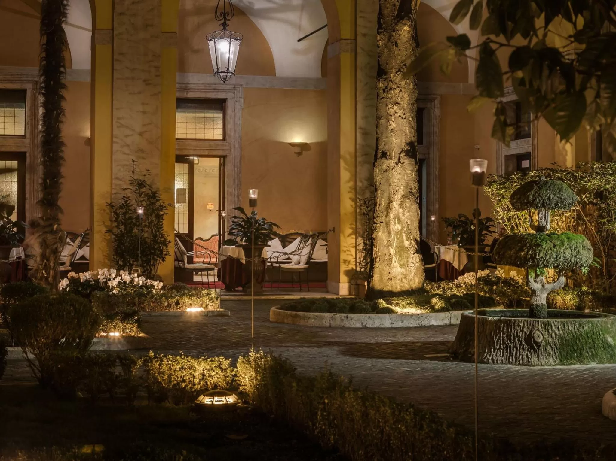 Facade/entrance in Palazzo Cardinal Cesi
