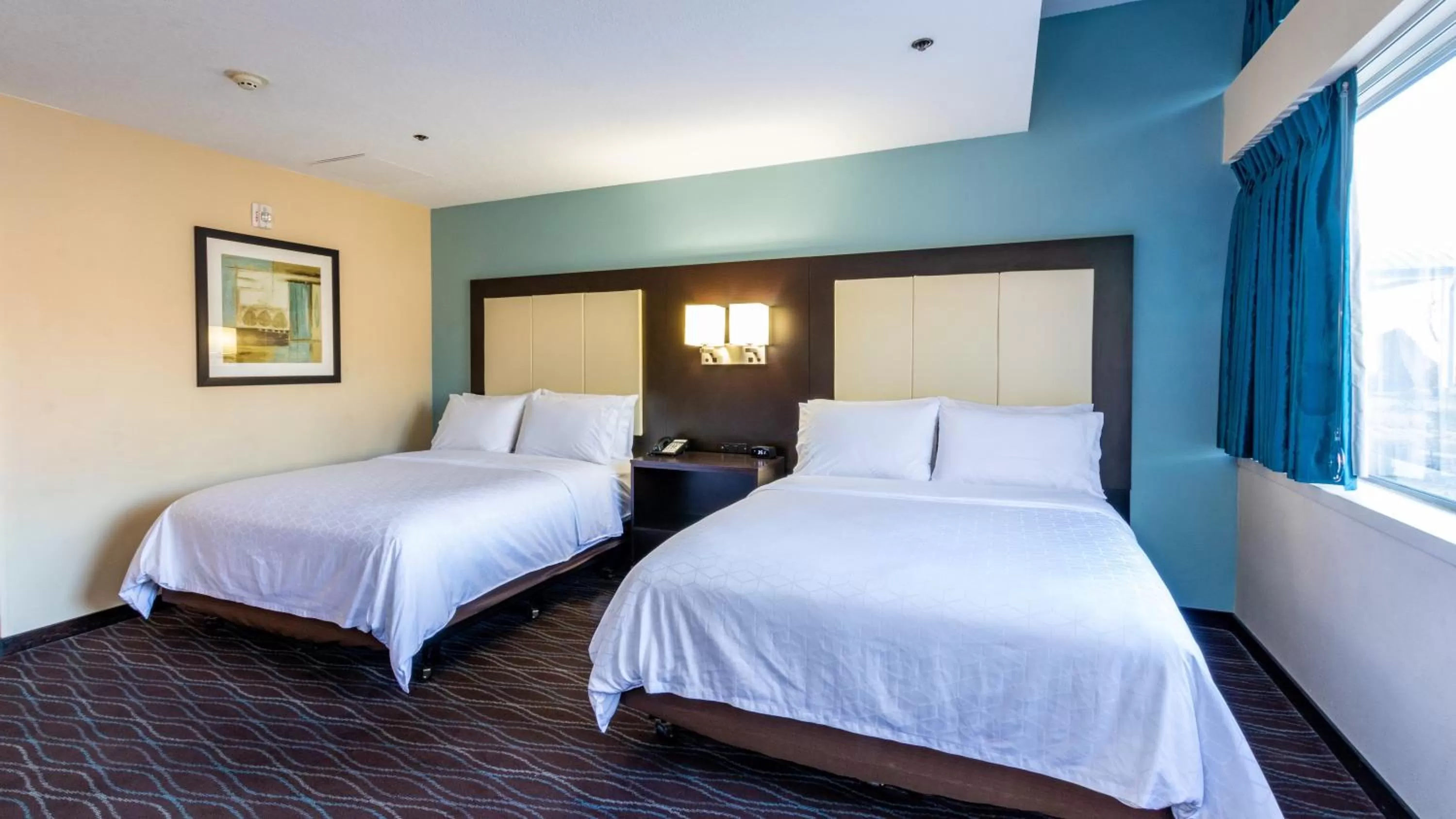 Photo of the whole room, Bed in Holiday Inn Express Boise Downtown by IHG