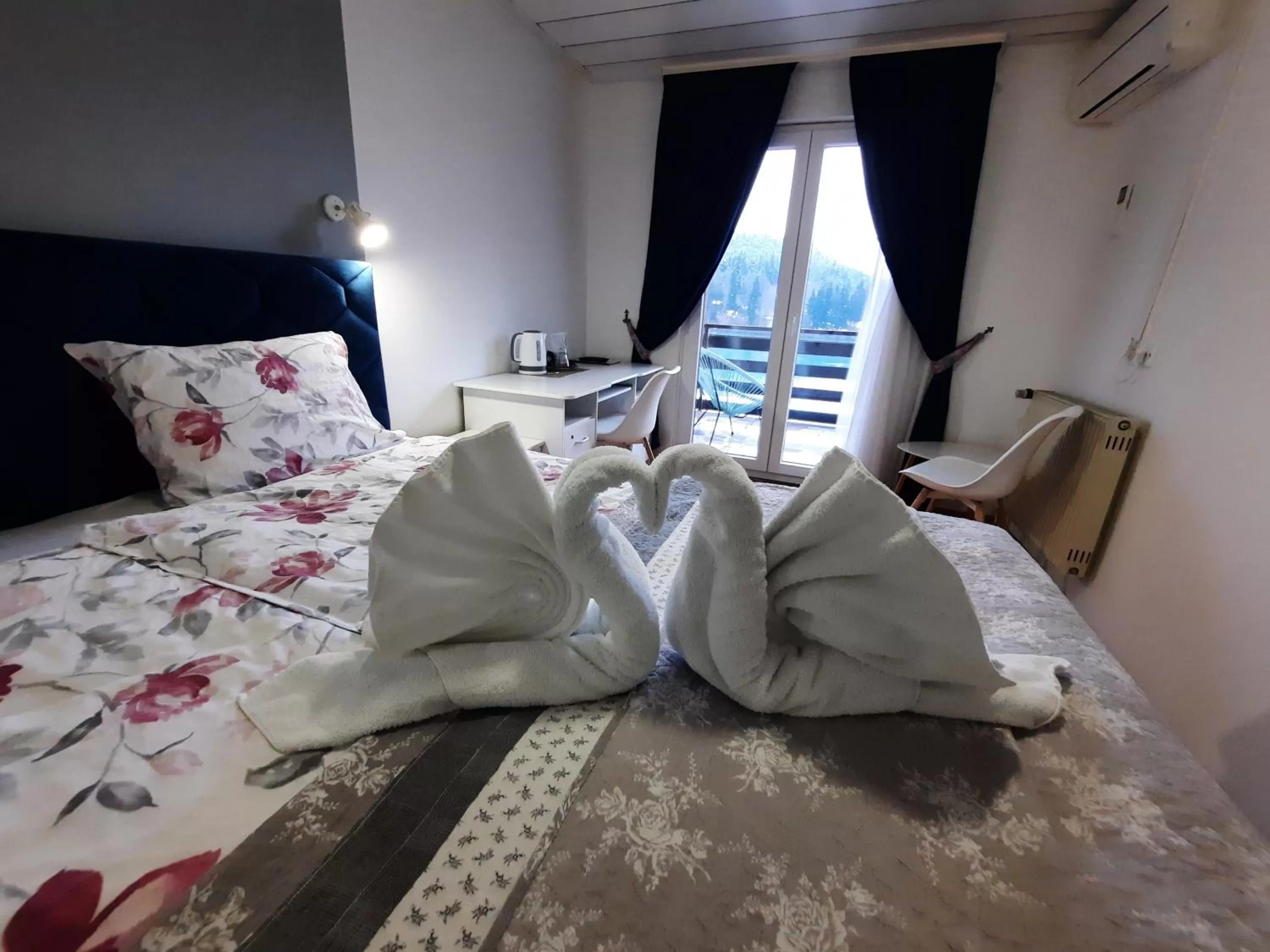 Photo of the whole room, Bed in Gostisce Jezero