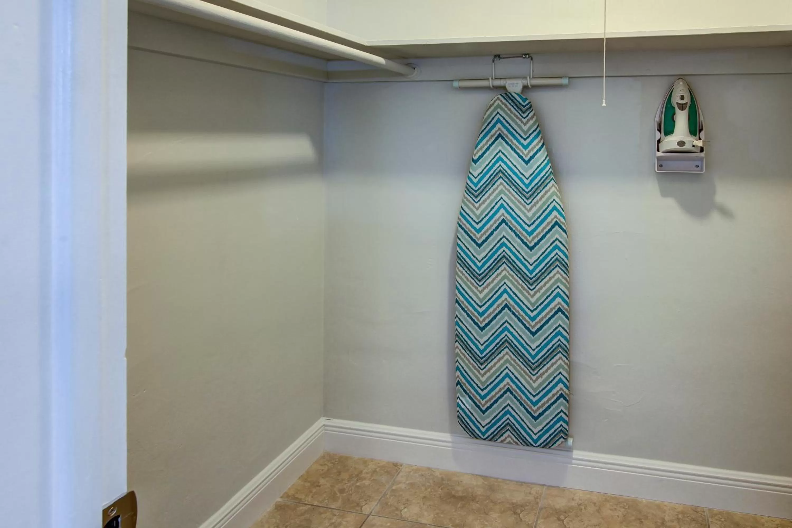 Area and facilities in May-Dee Suites in Florida