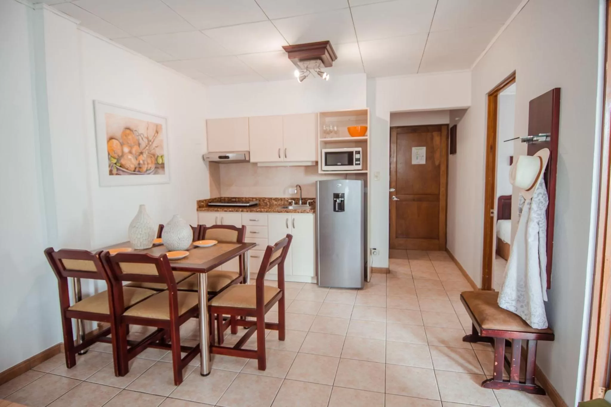 Kitchen or kitchenette in La Sabana Hotel Suites Apartments