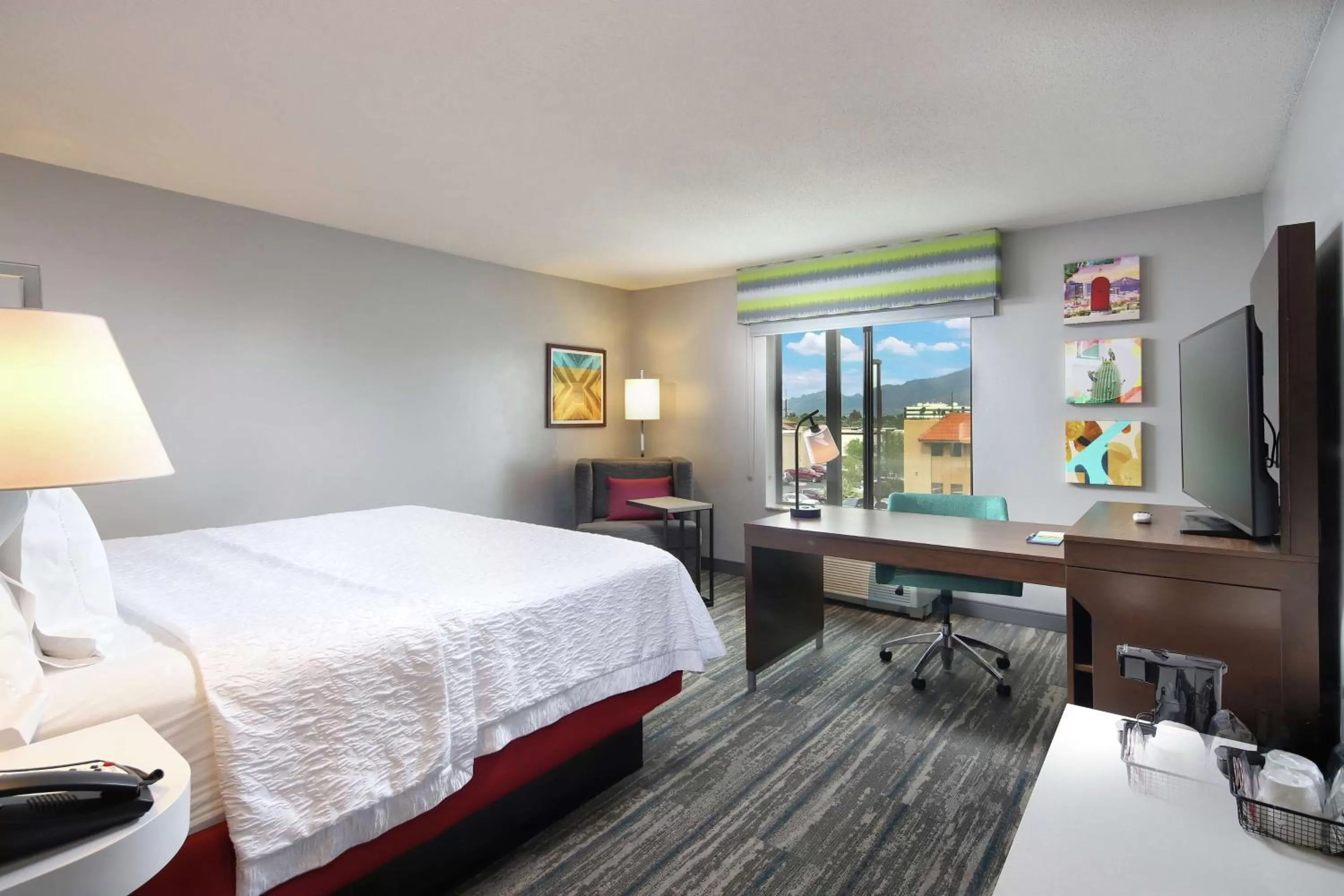 Bedroom, Bed in Hampton Inn & Suites Tucson East