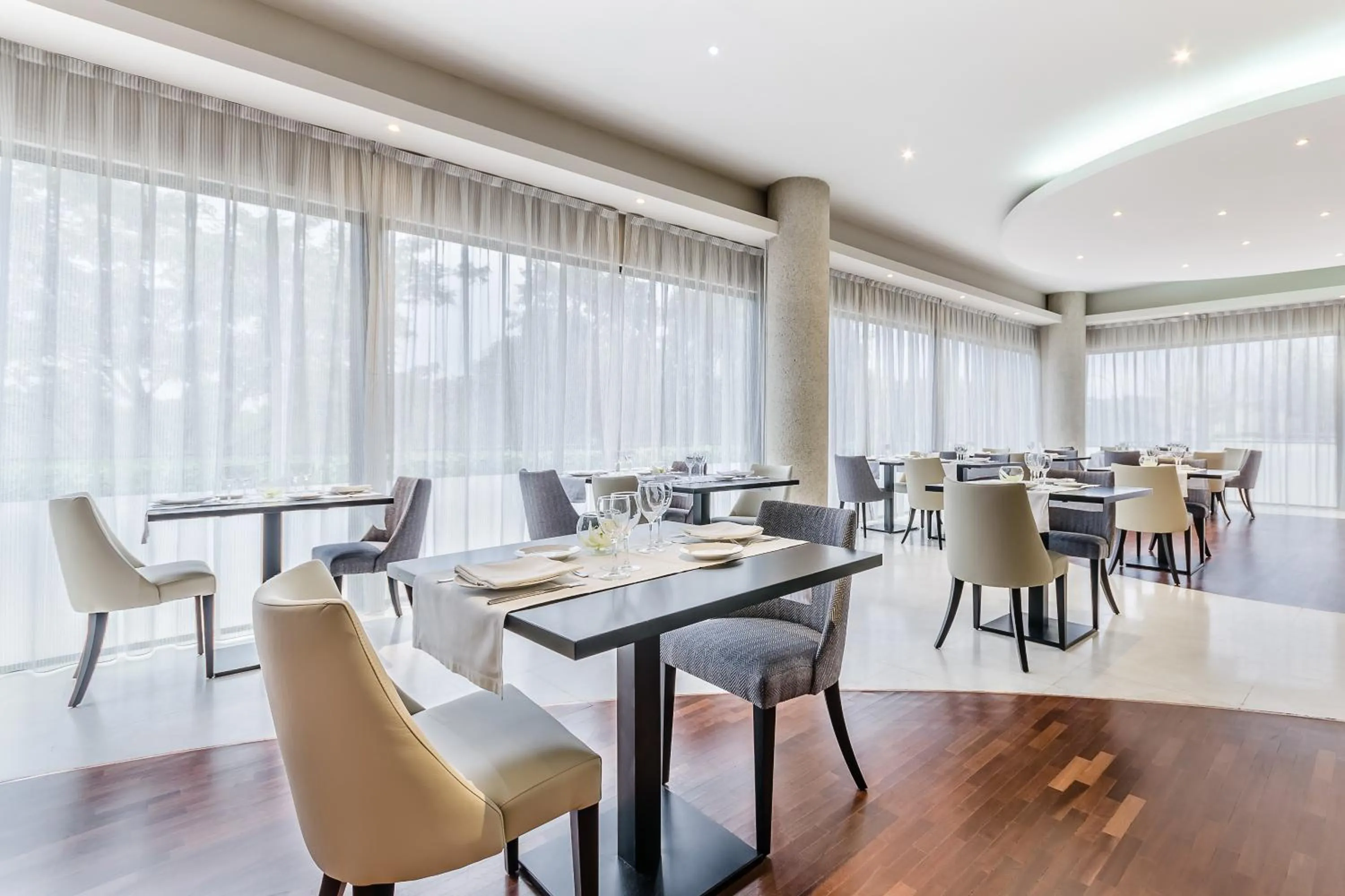 Restaurant/places to eat in Exe Campus