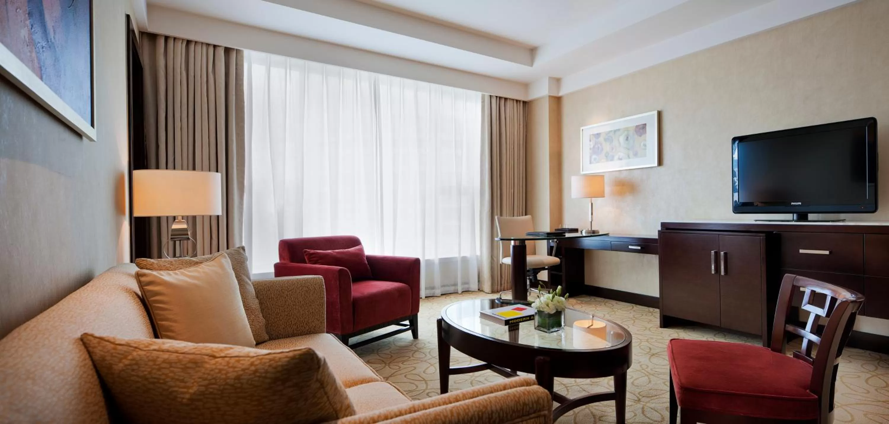 Photo of the whole room in Courtyard by Marriott Hangzhou Wulin