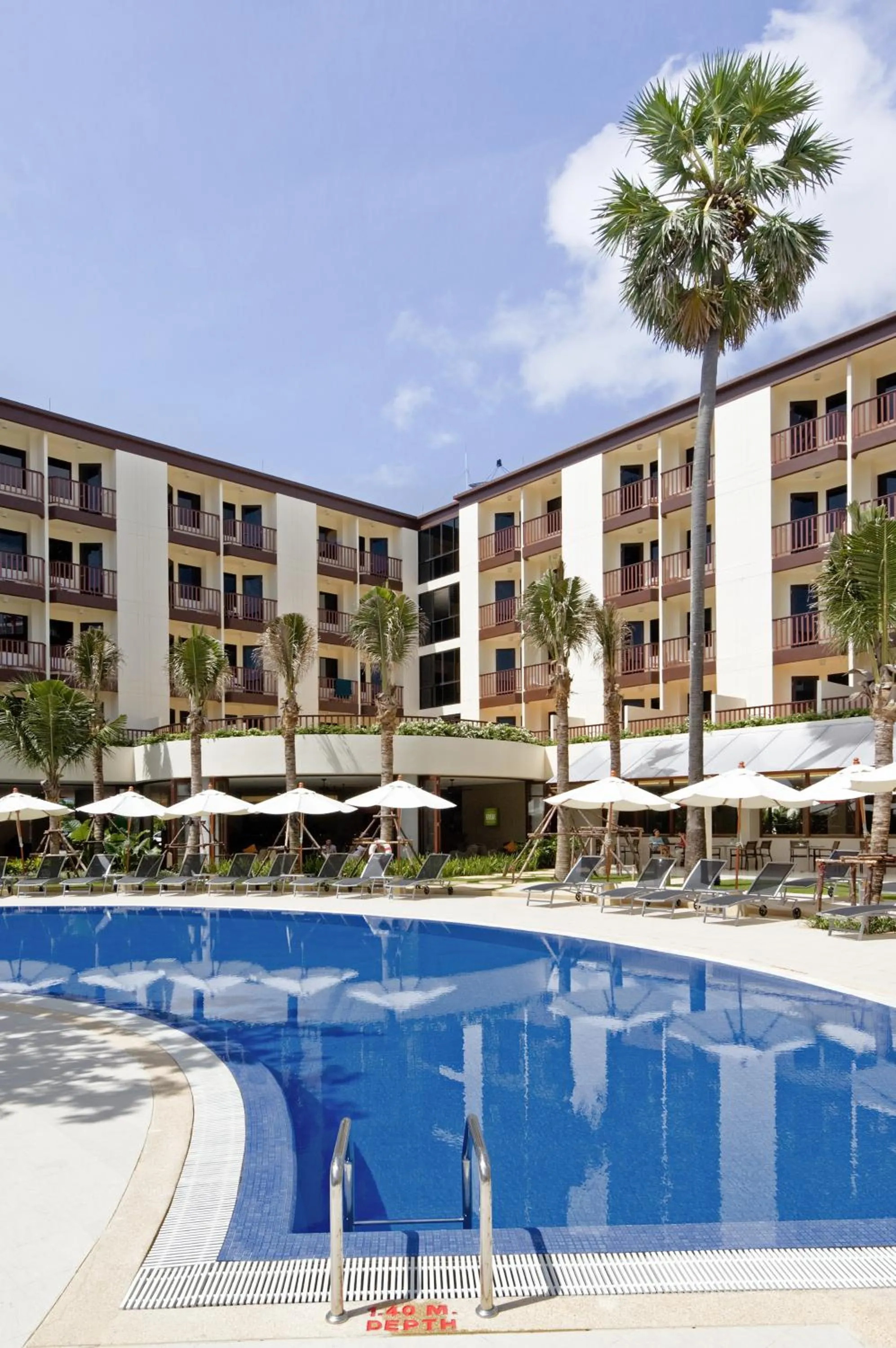 Swimming pool in Ibis Phuket Patong