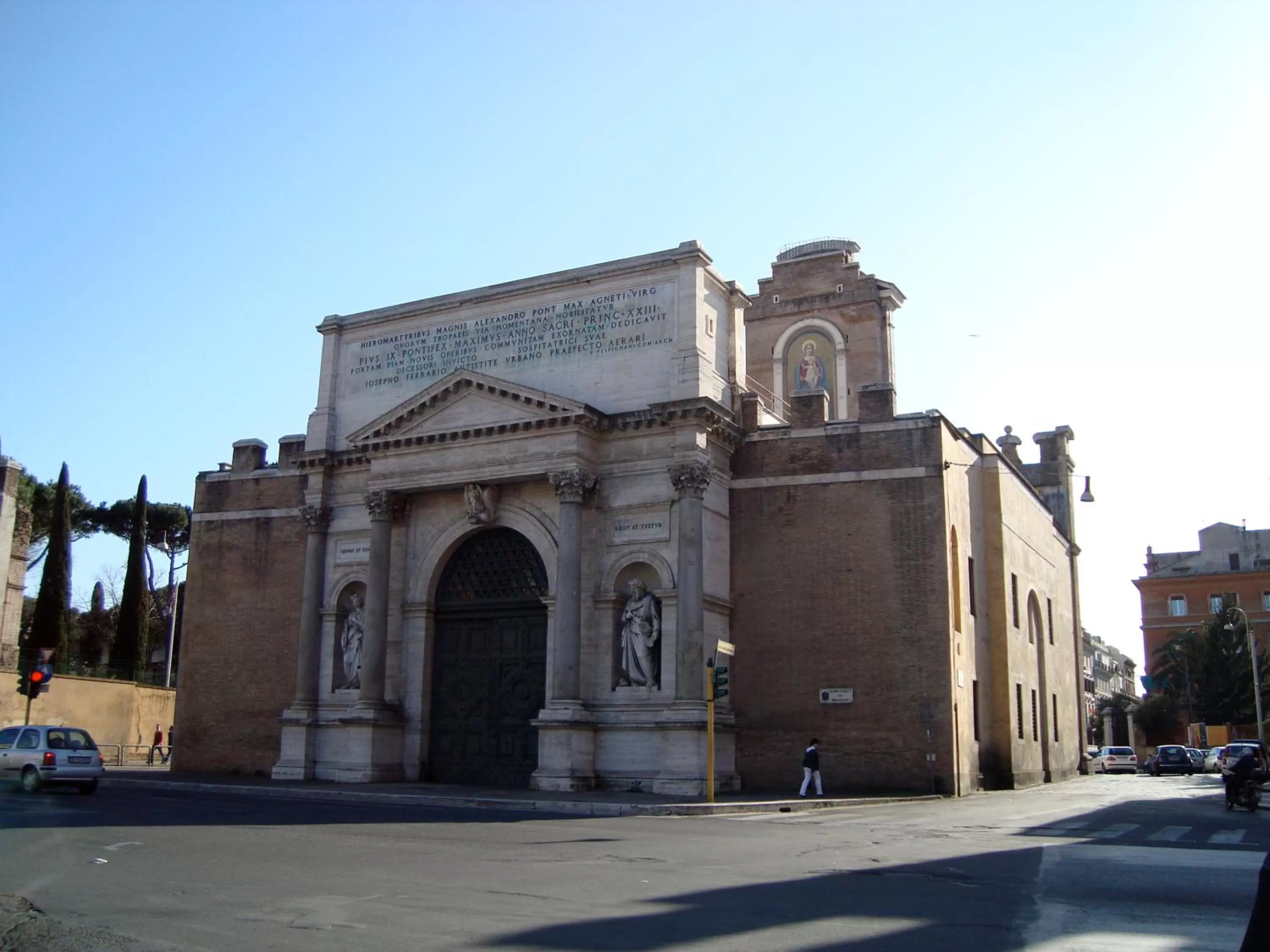 Nearby landmark in Hotel Kent