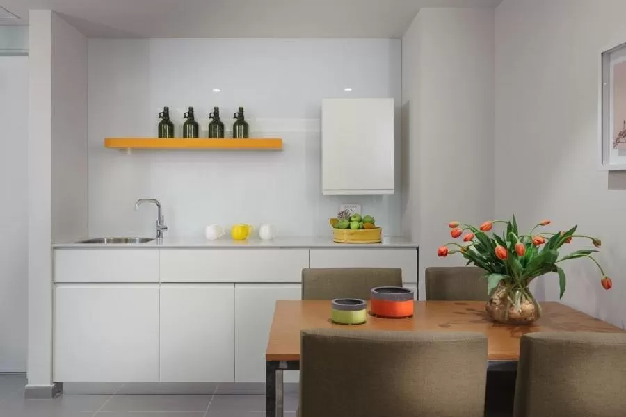 Kitchen or kitchenette in Leonardo Plaza Netanya Hotel