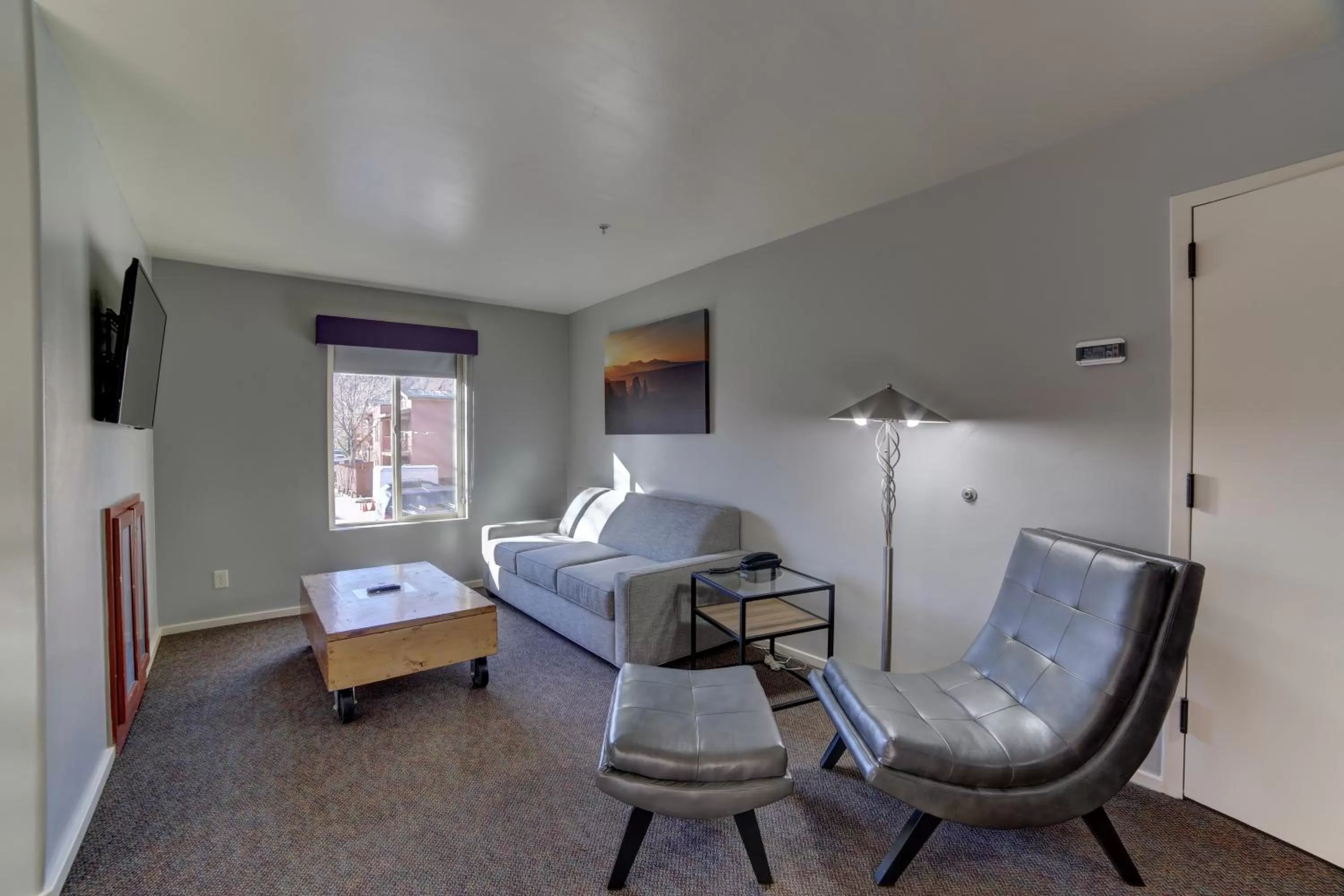 Living room in The Gonzo Inn