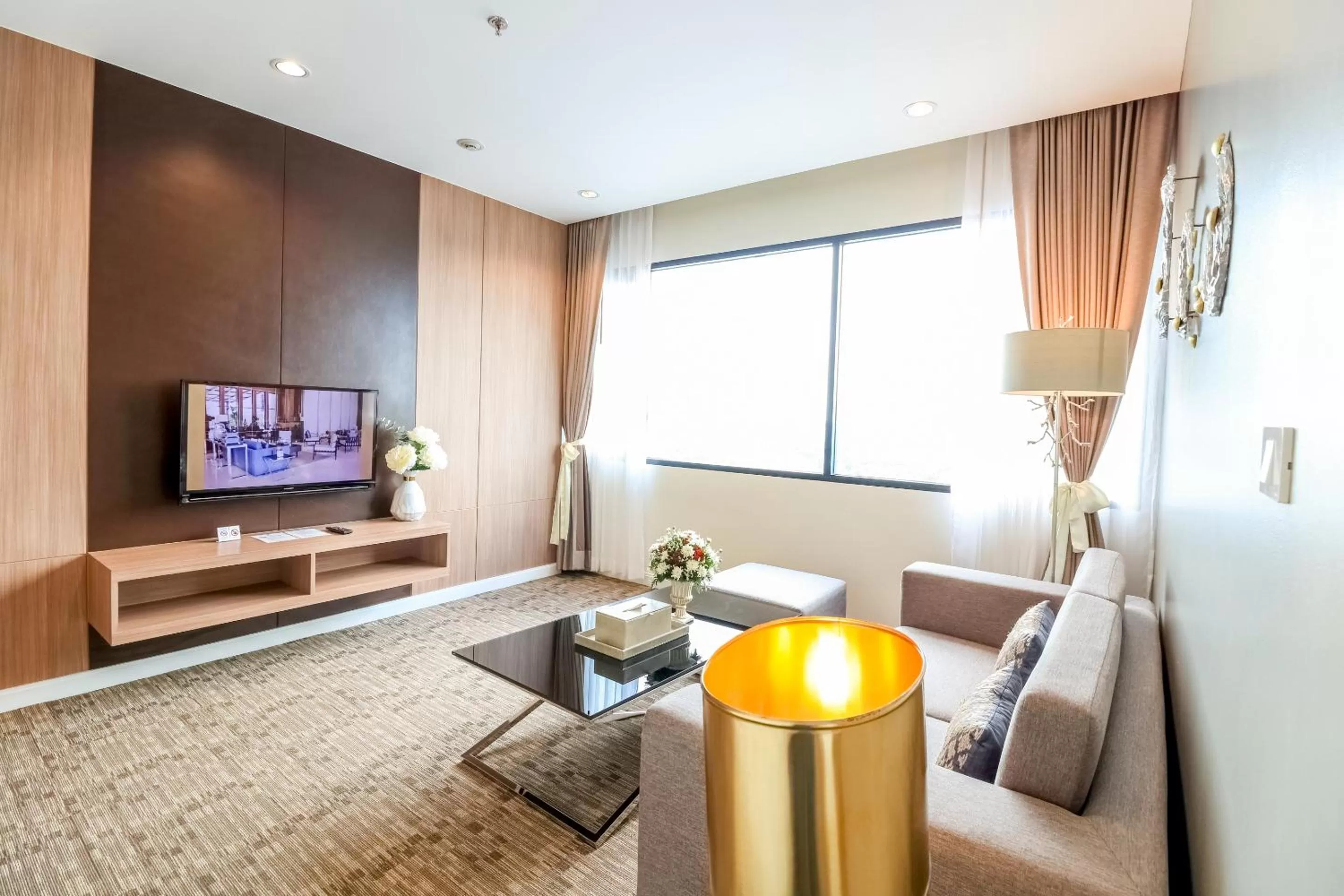 Seating area in Grand Fortune Hotel Nakhon Si Thammarat