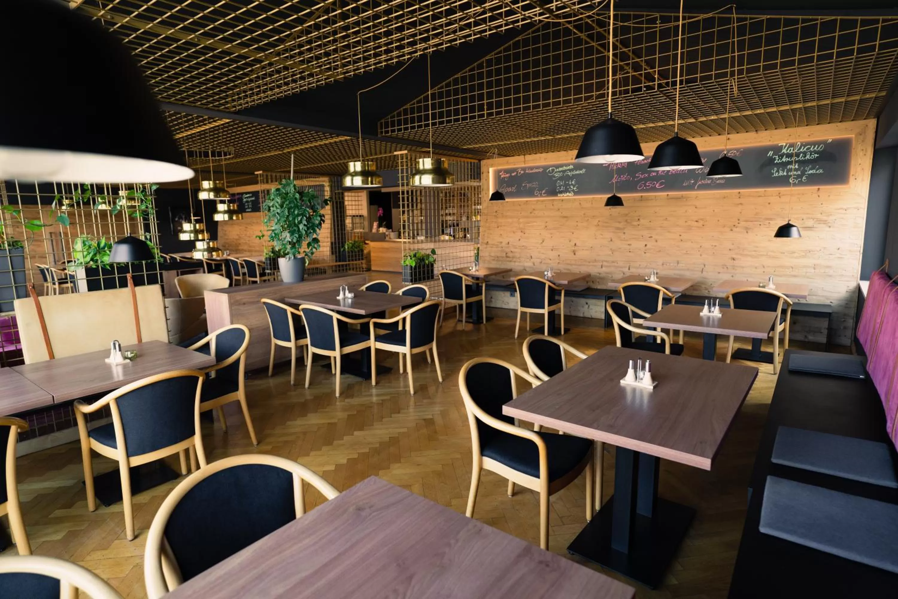 Restaurant/places to eat in Rock&Chill Hotel Falter