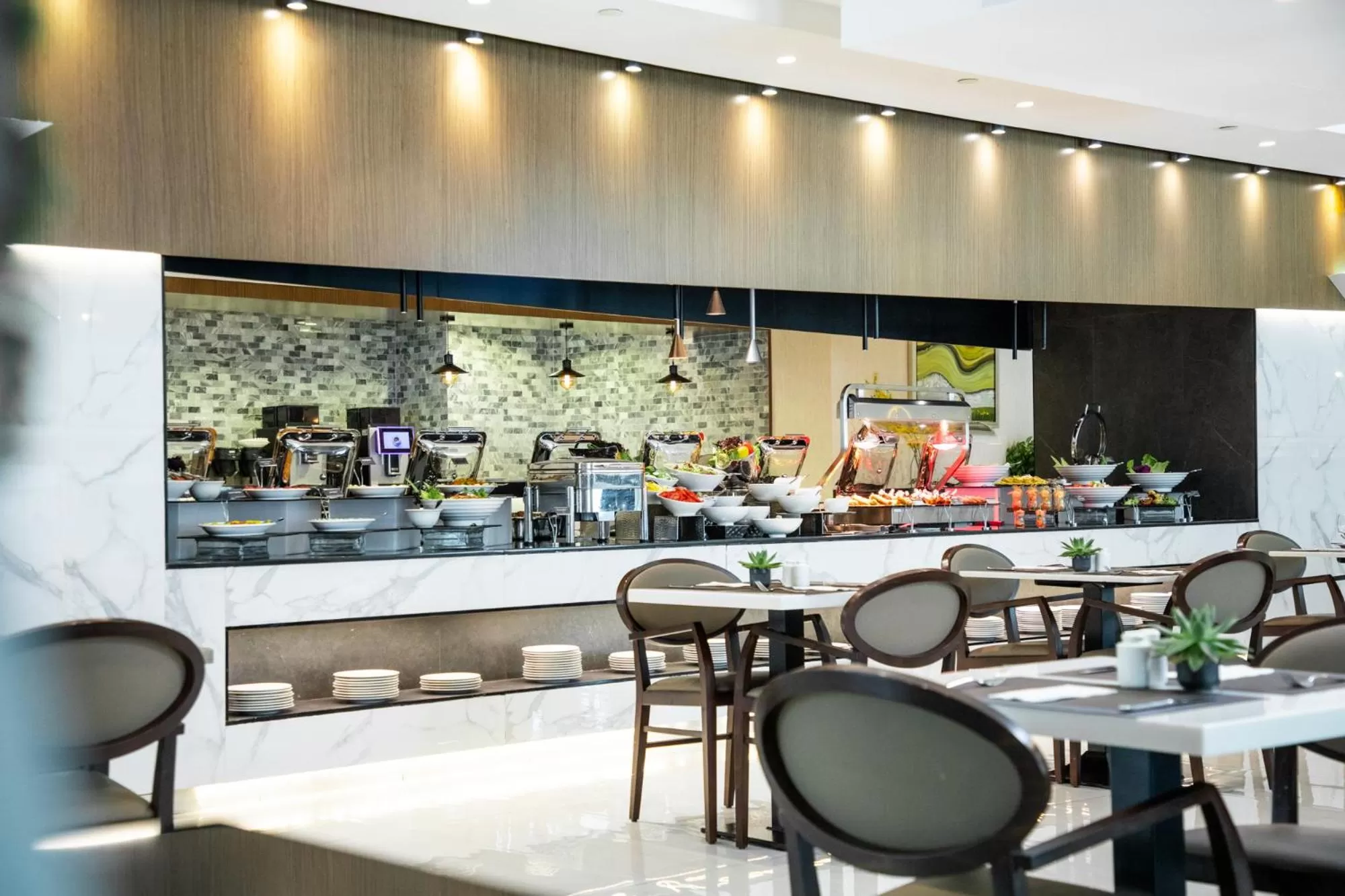 Restaurant/places to eat in Elite Byblos Hotel