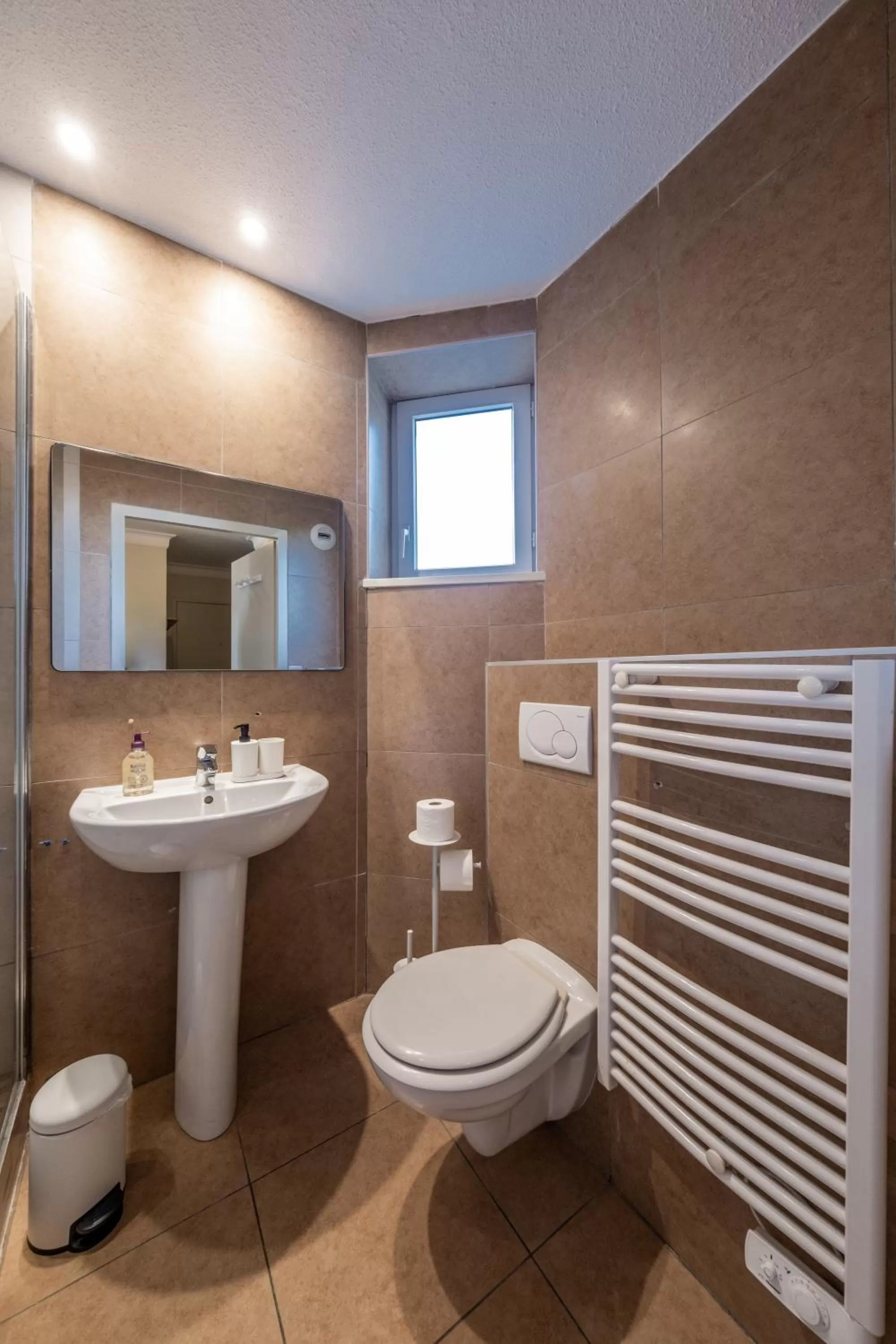 Bathroom in Résidence Chateau d'Acotz - Avec piscine à 600m des plages à Saint-Jean-de-Luz