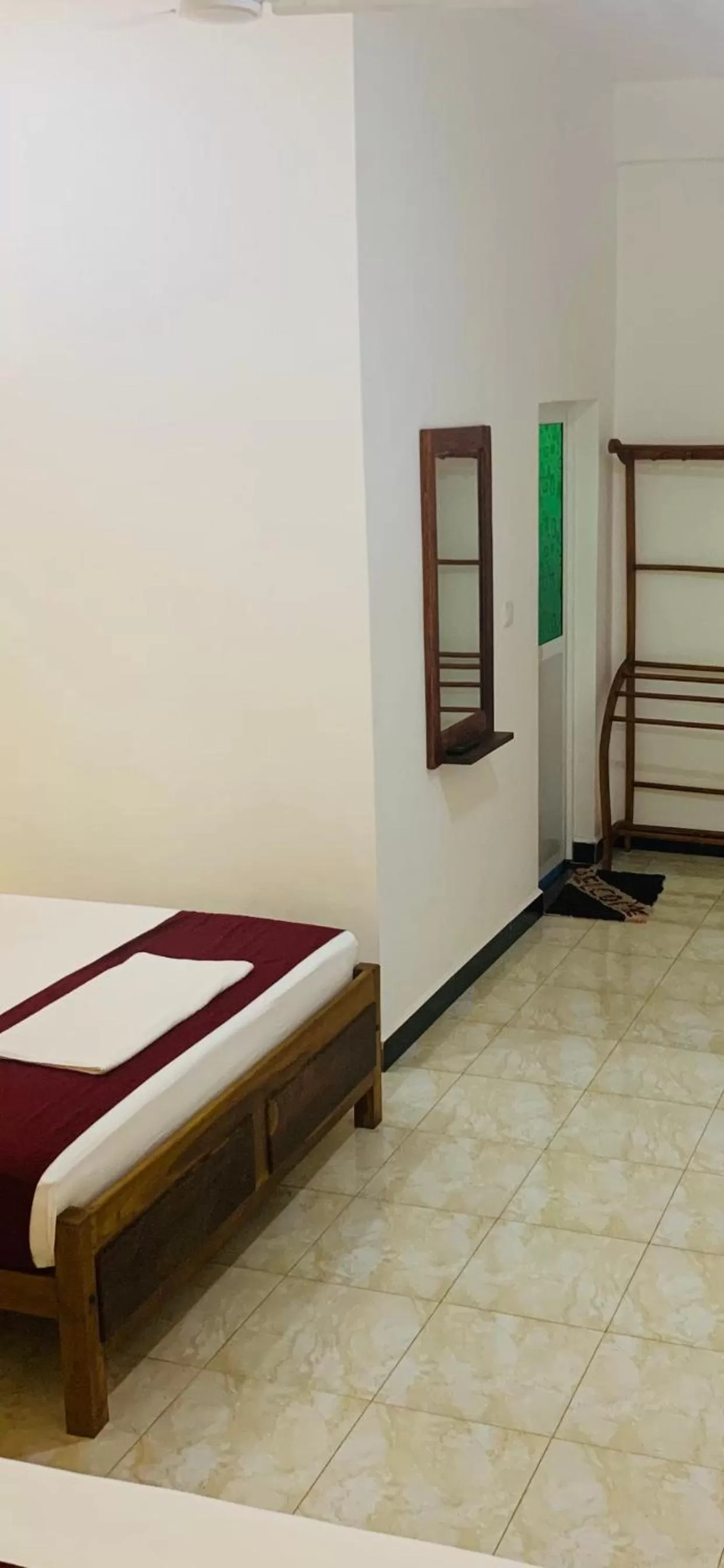 Bed in Hotel Theevanni Inn