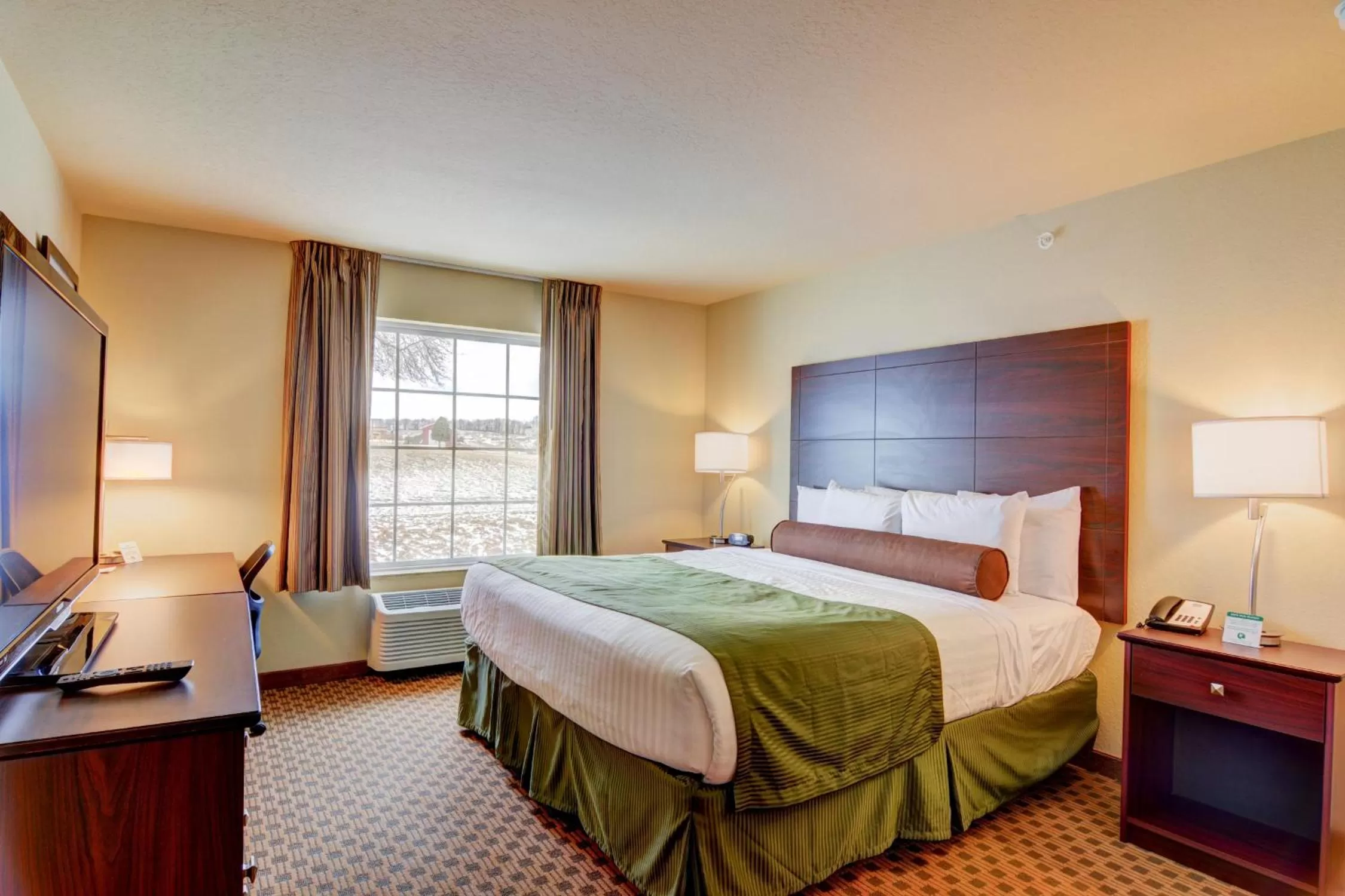 Bedroom in Cobblestone Hotel & Suites - Punxsutawney
