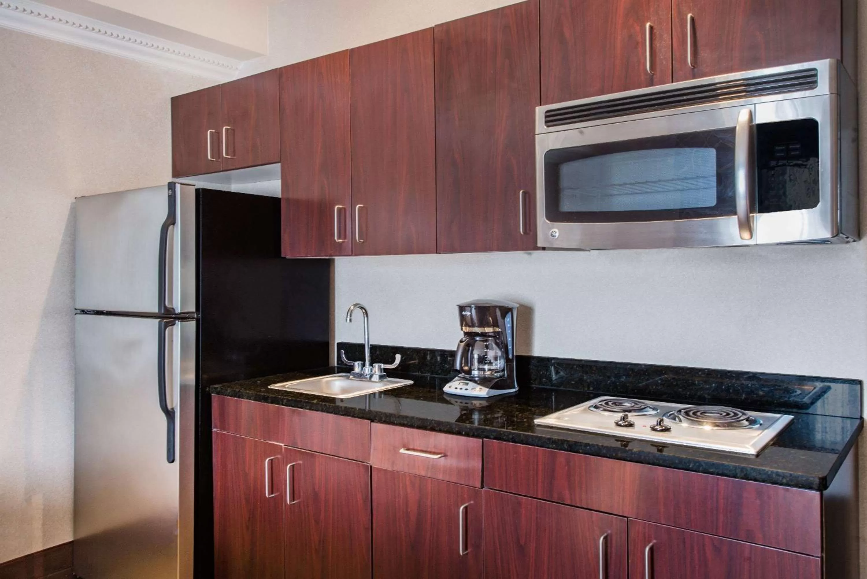 Kitchen or kitchenette in Hawthorn Extended Stay by Wyndham El Paso