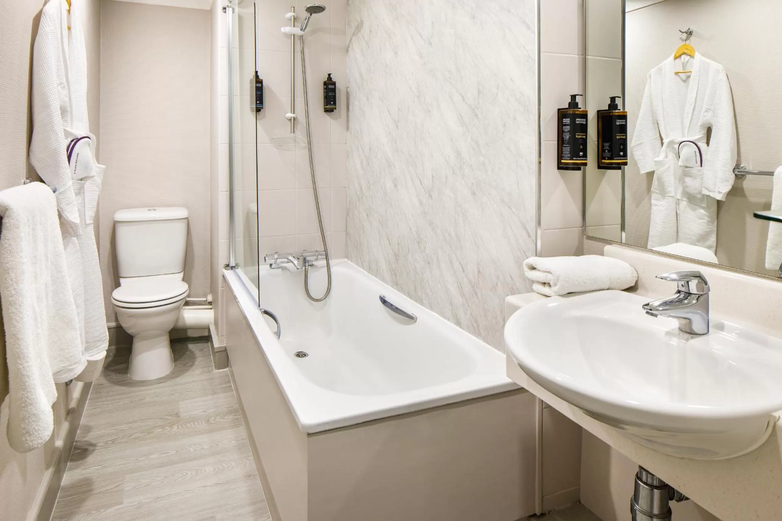 Toilet in Mercure Manchester Piccadilly Hotel