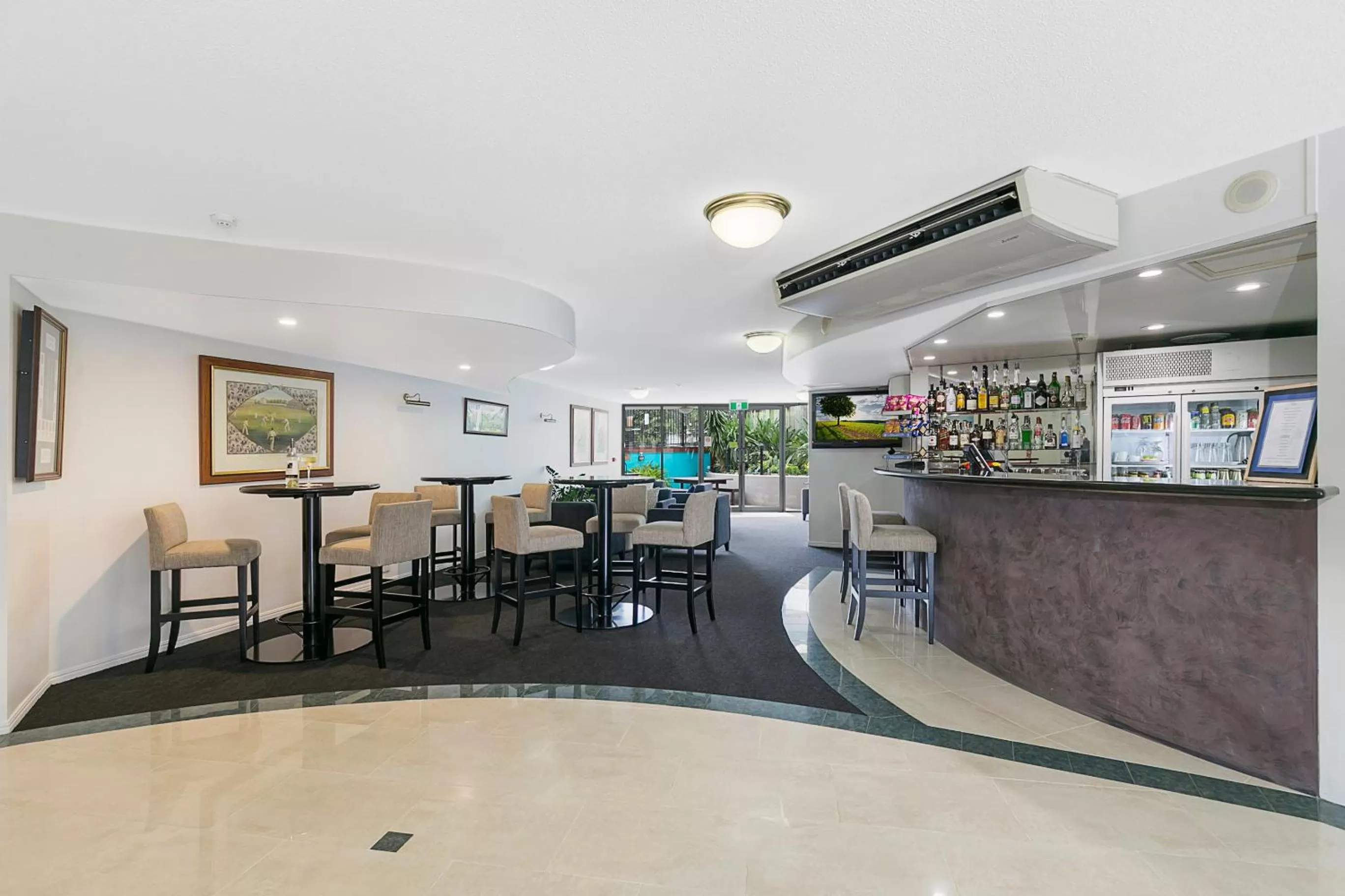 Lounge or bar in The Wellington Apartment Hotel