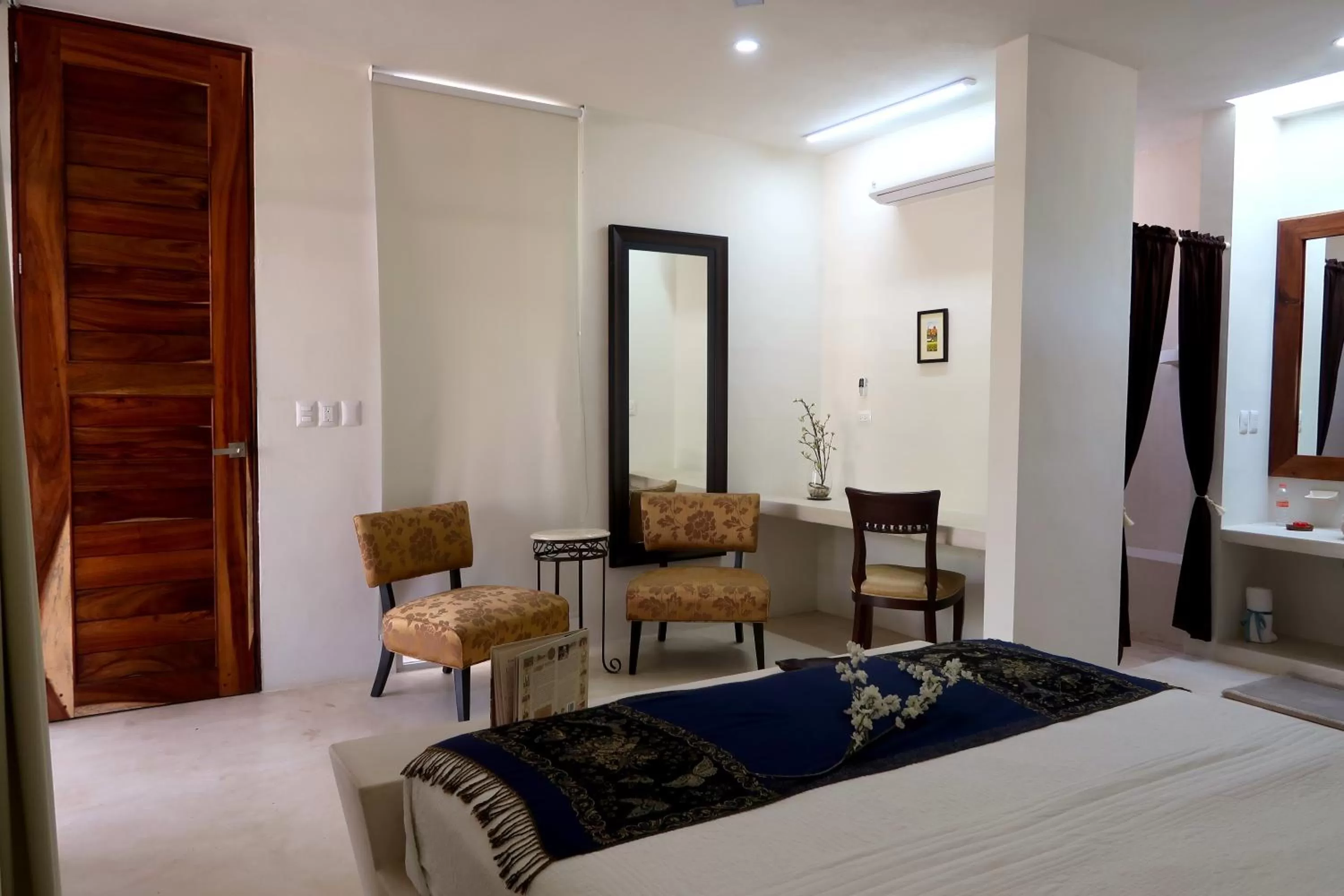 Photo of the whole room, Bed in Hotel Casa de Campo Conkal Merida