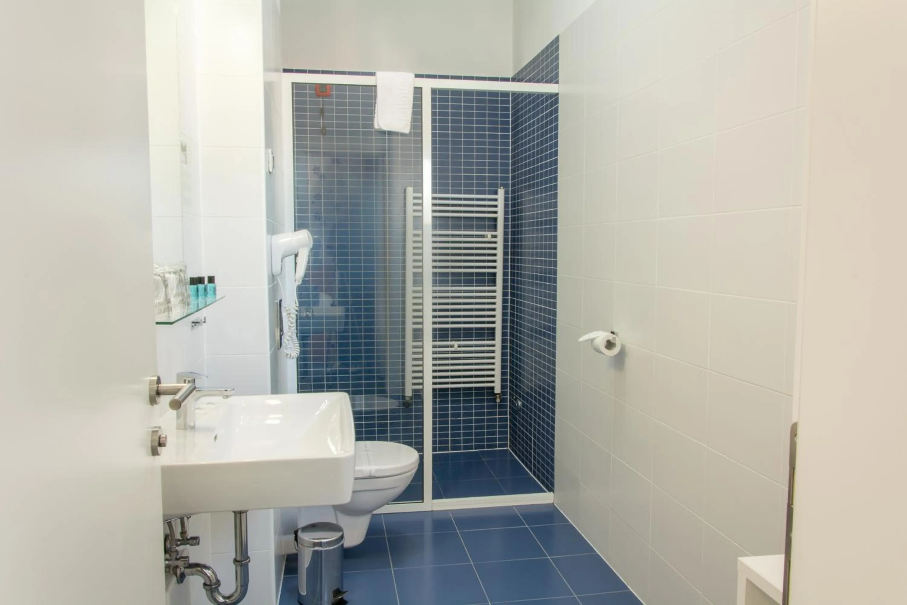 Bathroom in Hotel Delminivm