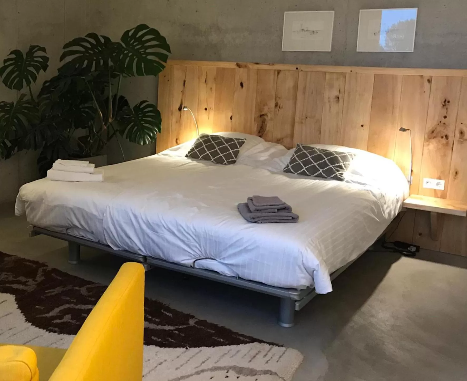 King Room with Garden View in MOoij Bed en Breakfast