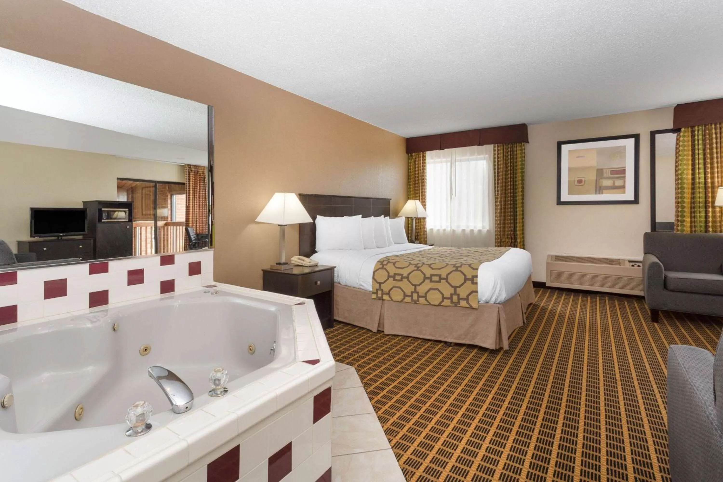 Deluxe King Suite - Non-Smoking in Baymont by Wyndham Harvard