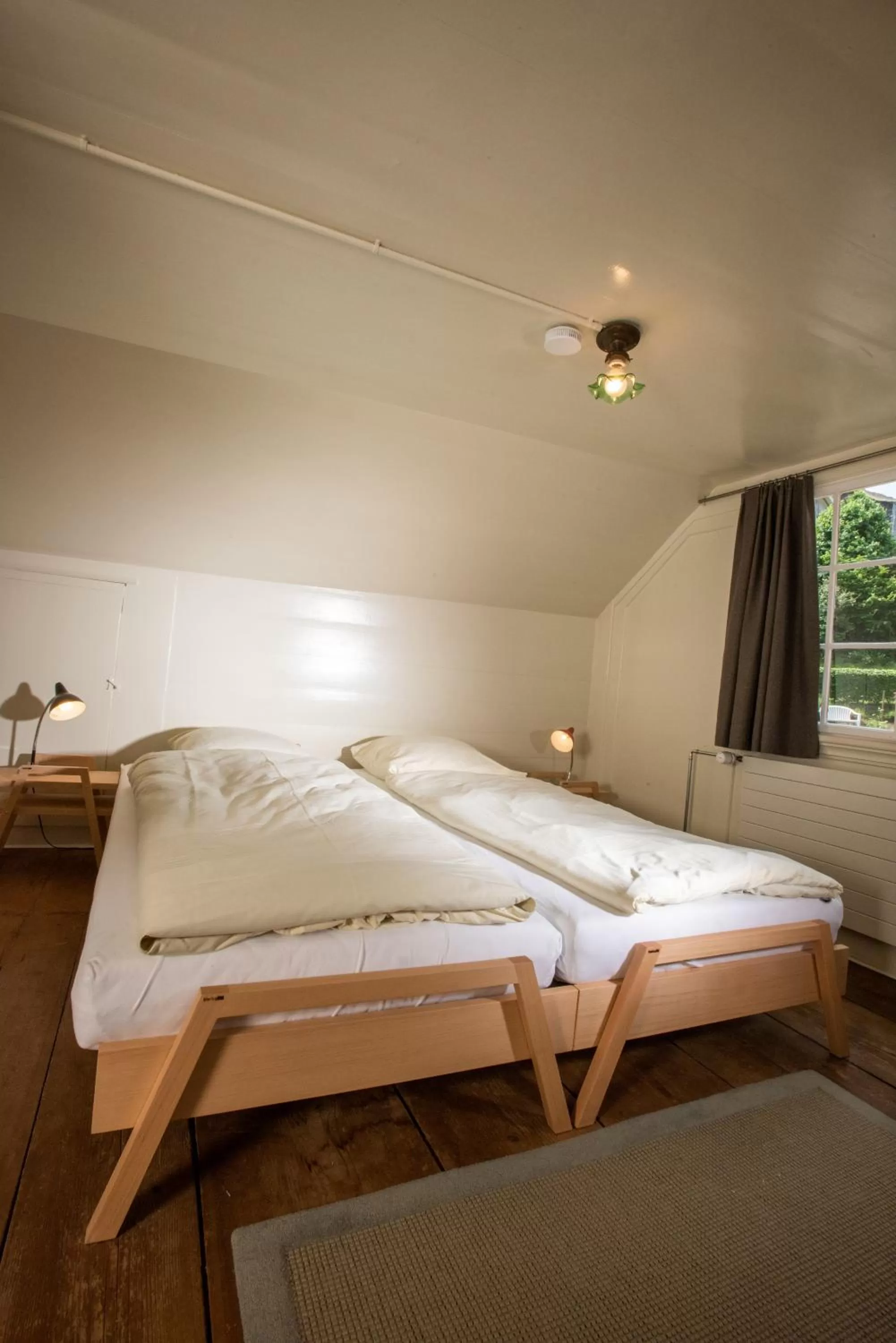 Photo of the whole room, Bed in Gasthaus Rössli
