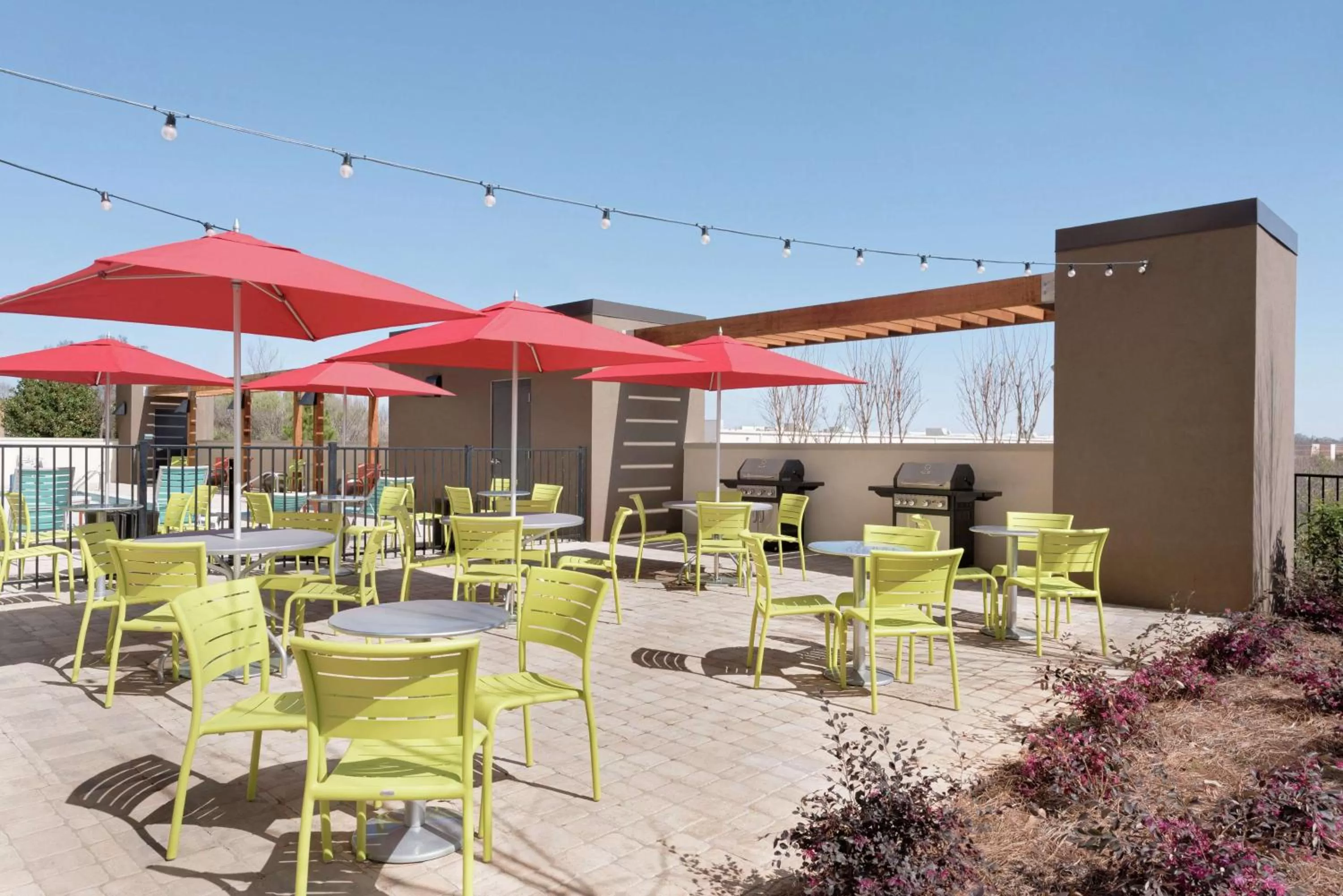 Dining area in Home2 Suites By Hilton Prattville
