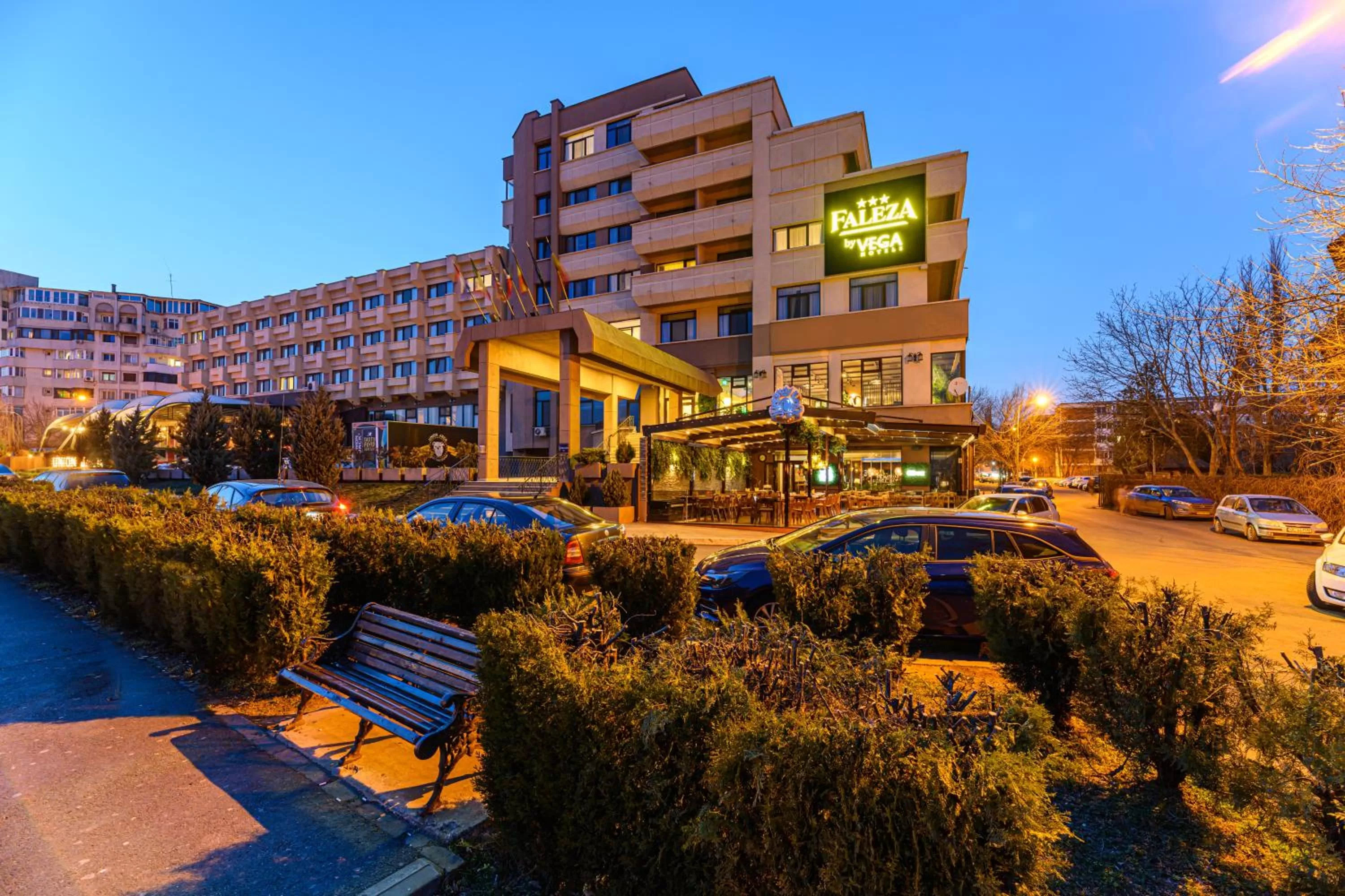 Property building in Faleza Hotel by Vega