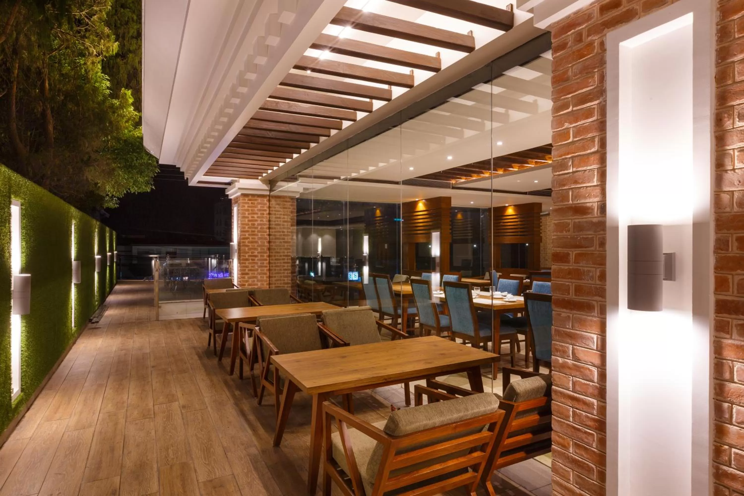 Restaurant/places to eat in Hotel Ambassador by ACE Hotels