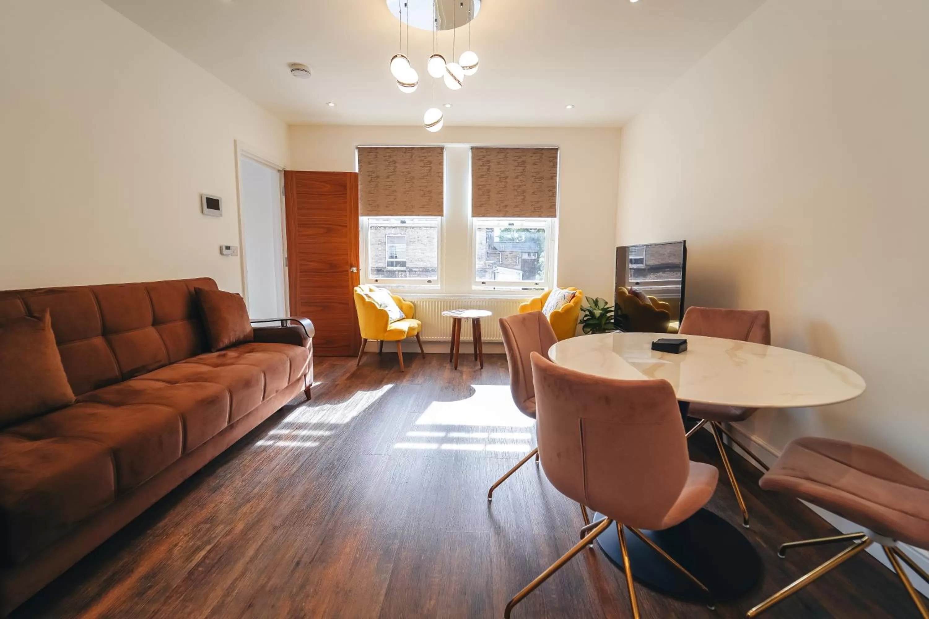 TV and multimedia, Seating Area in The Avonmore Olympia