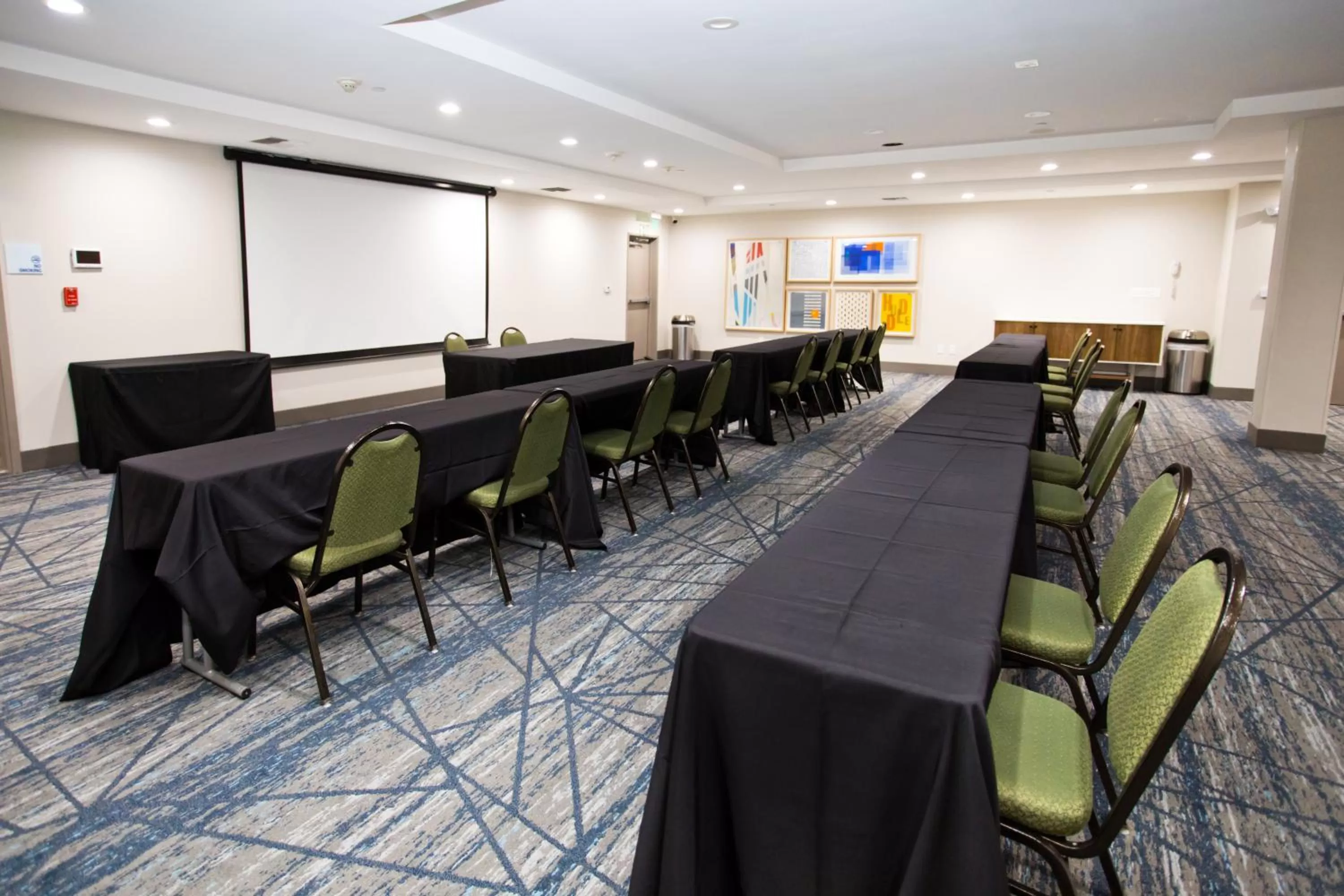 Meeting/conference room in Holiday Inn Express & Suites Sacramento NE Cal Expo by IHG