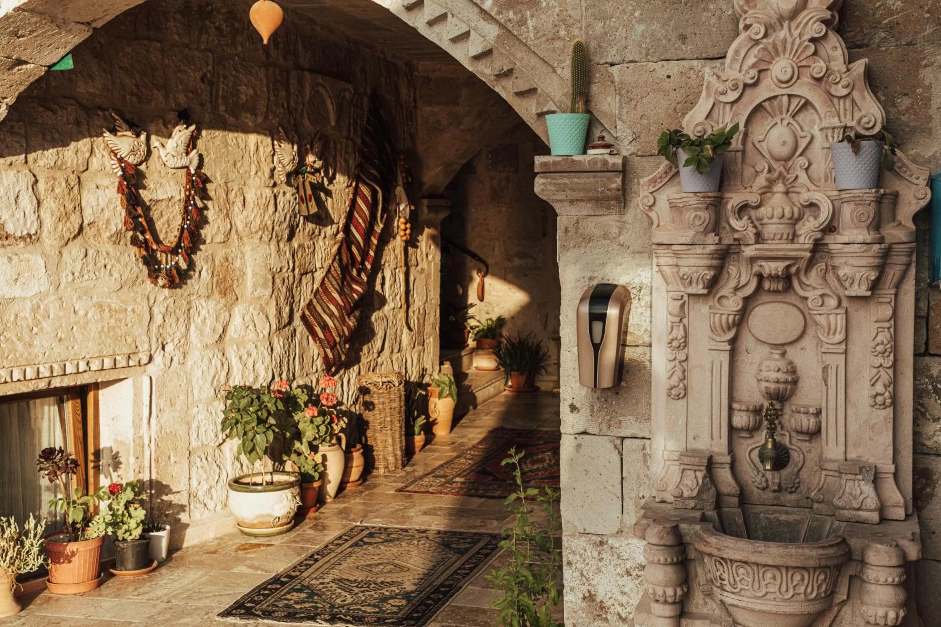 Property building in Şah Saray Cave Suites Halal Hotel