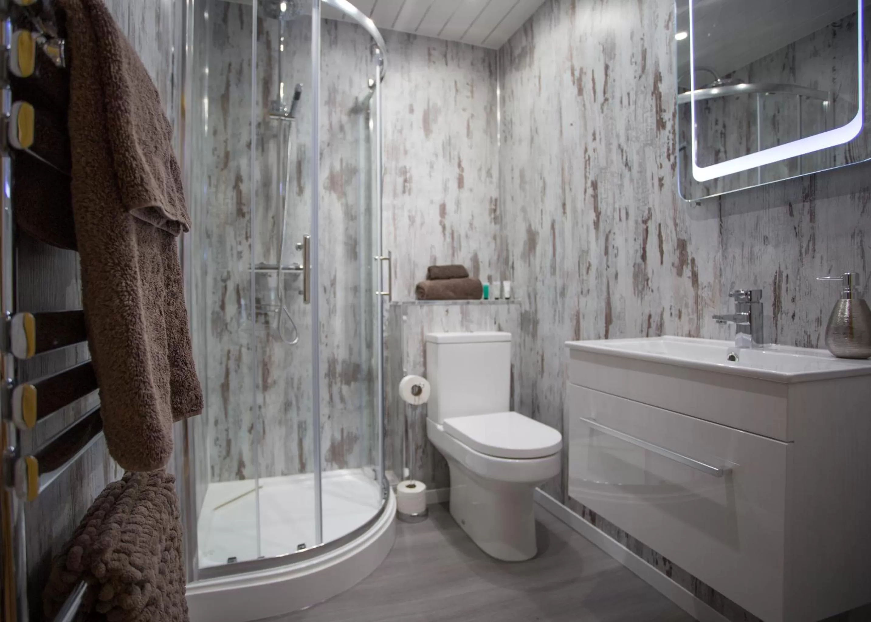 Decorative detail, Bathroom in Beudy Bach