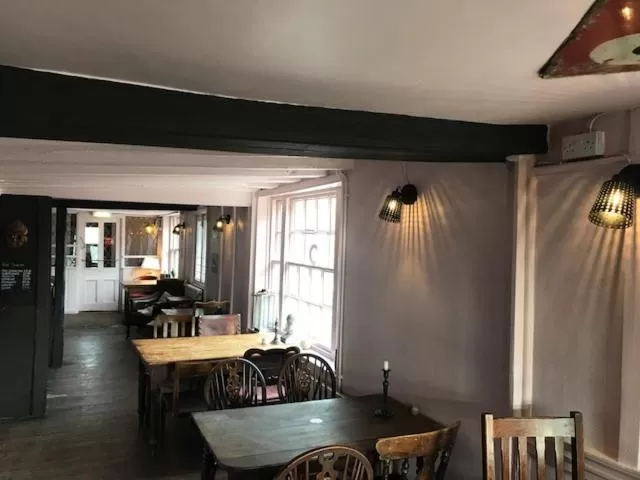 Restaurant/places to eat in Chequers Inn