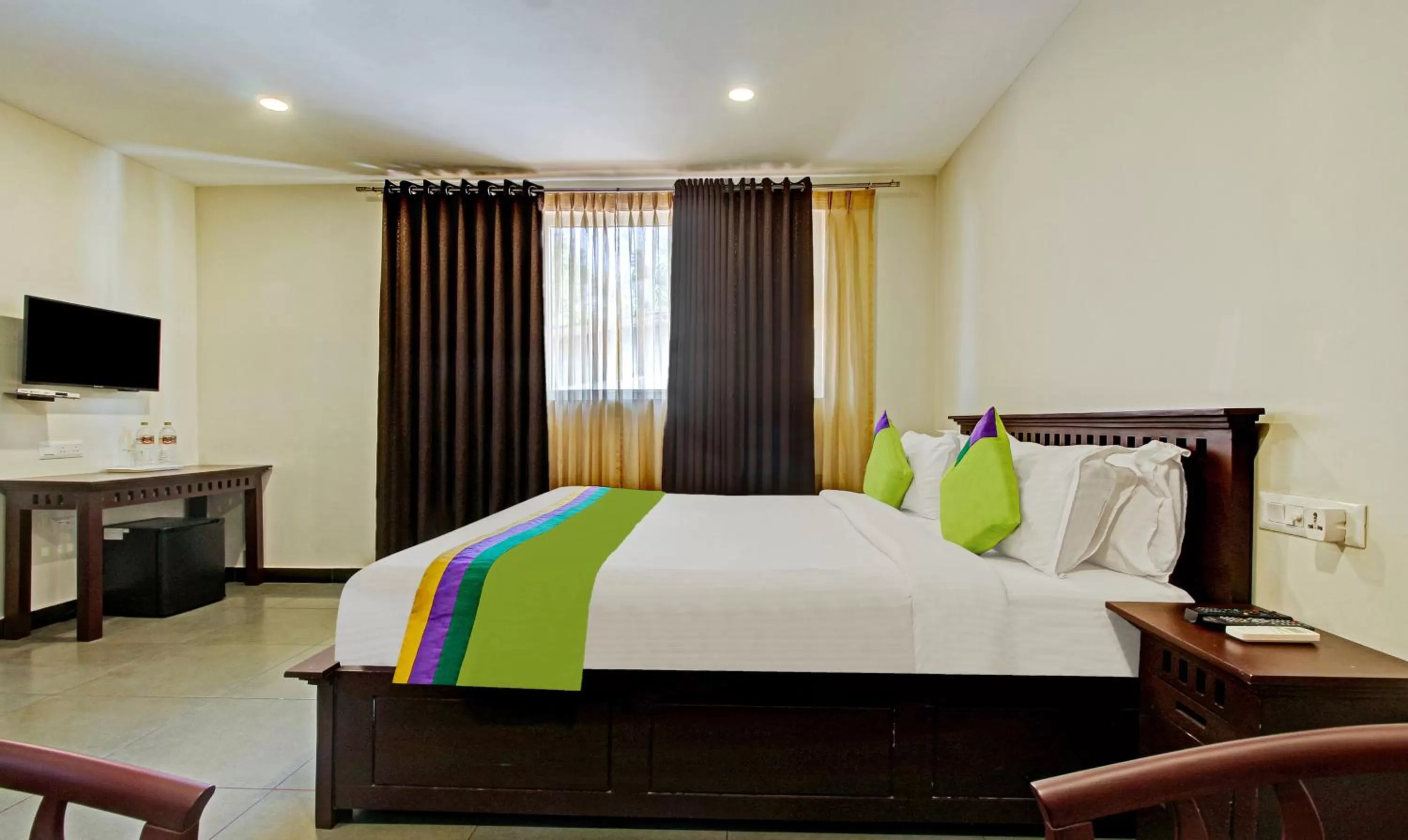 Bedroom, Bed in Treebo Prince