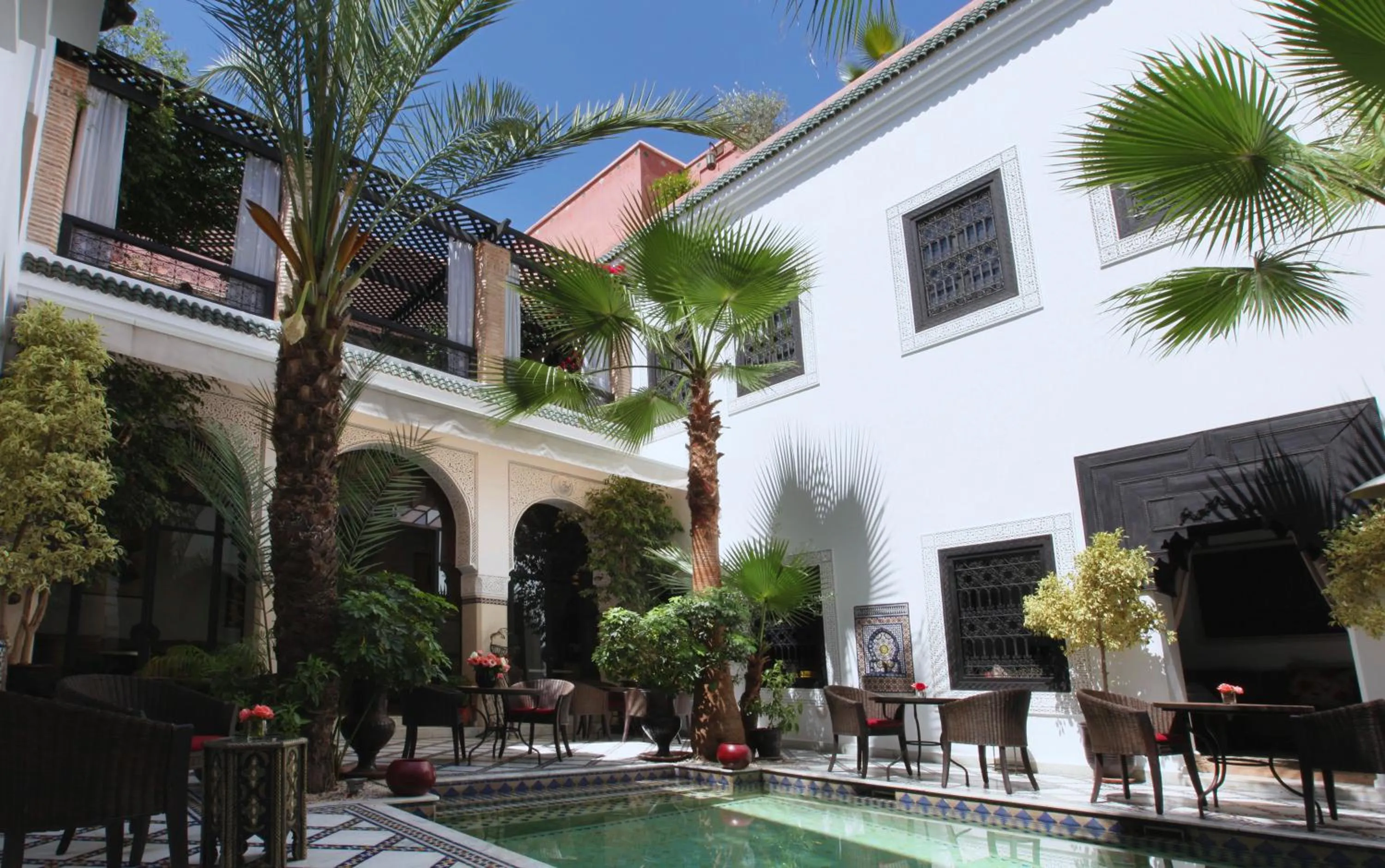 Swimming pool in Riad Monceau